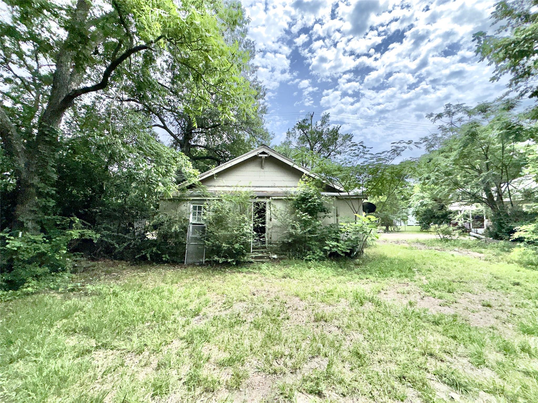 main property photo 32