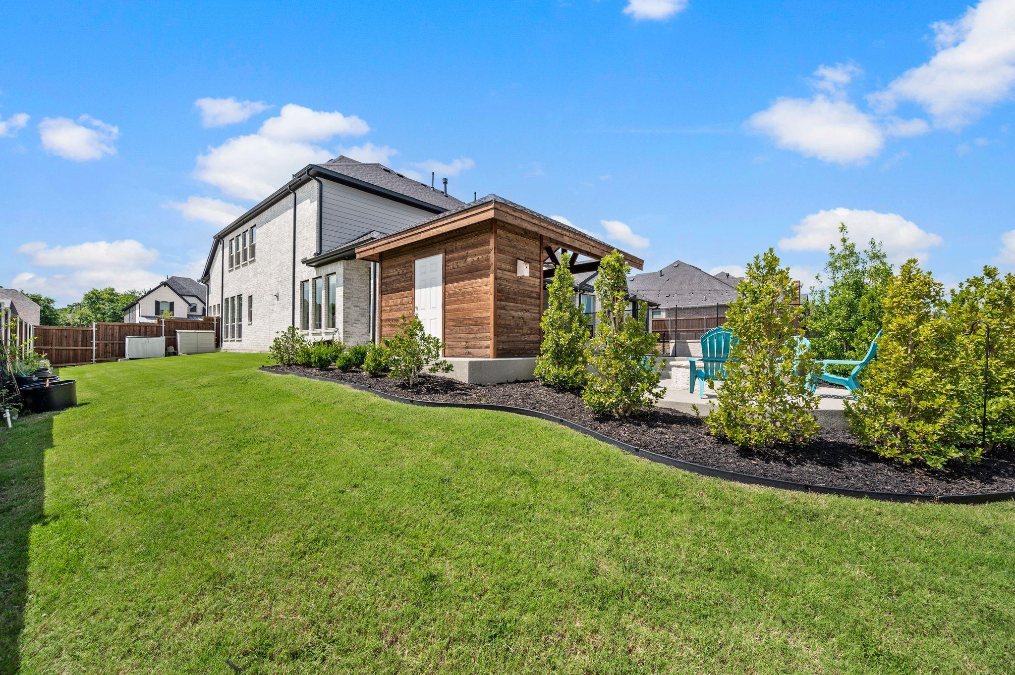 main property photo 27