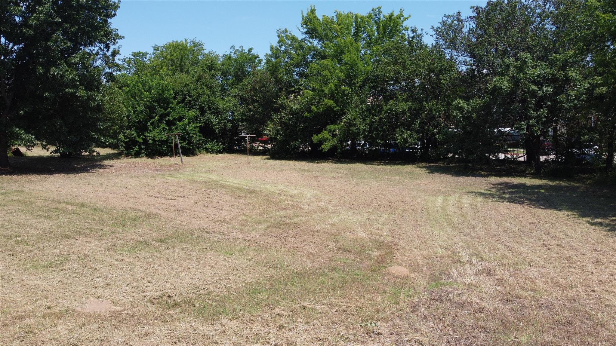 main property photo 31