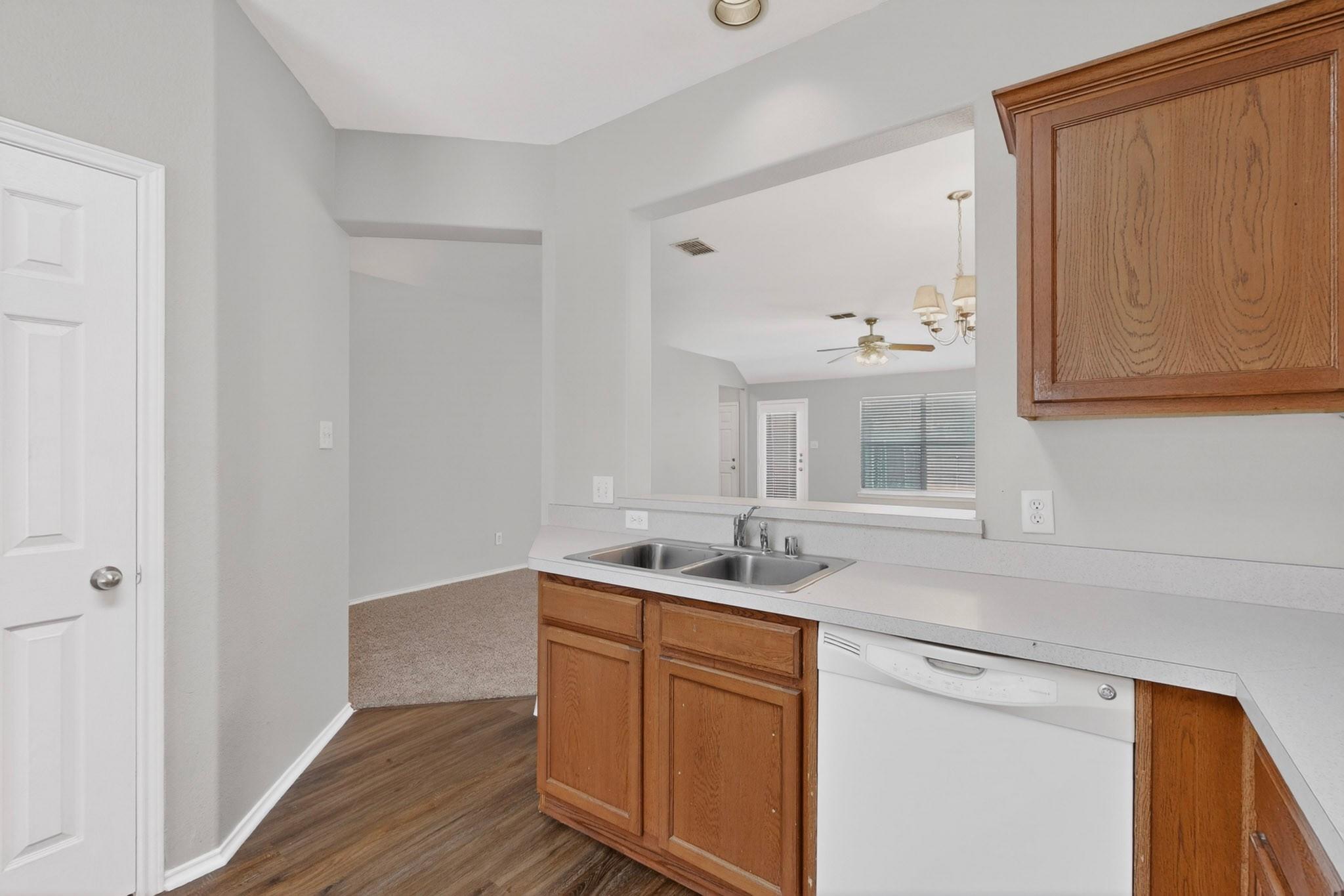 property viewer photo 10