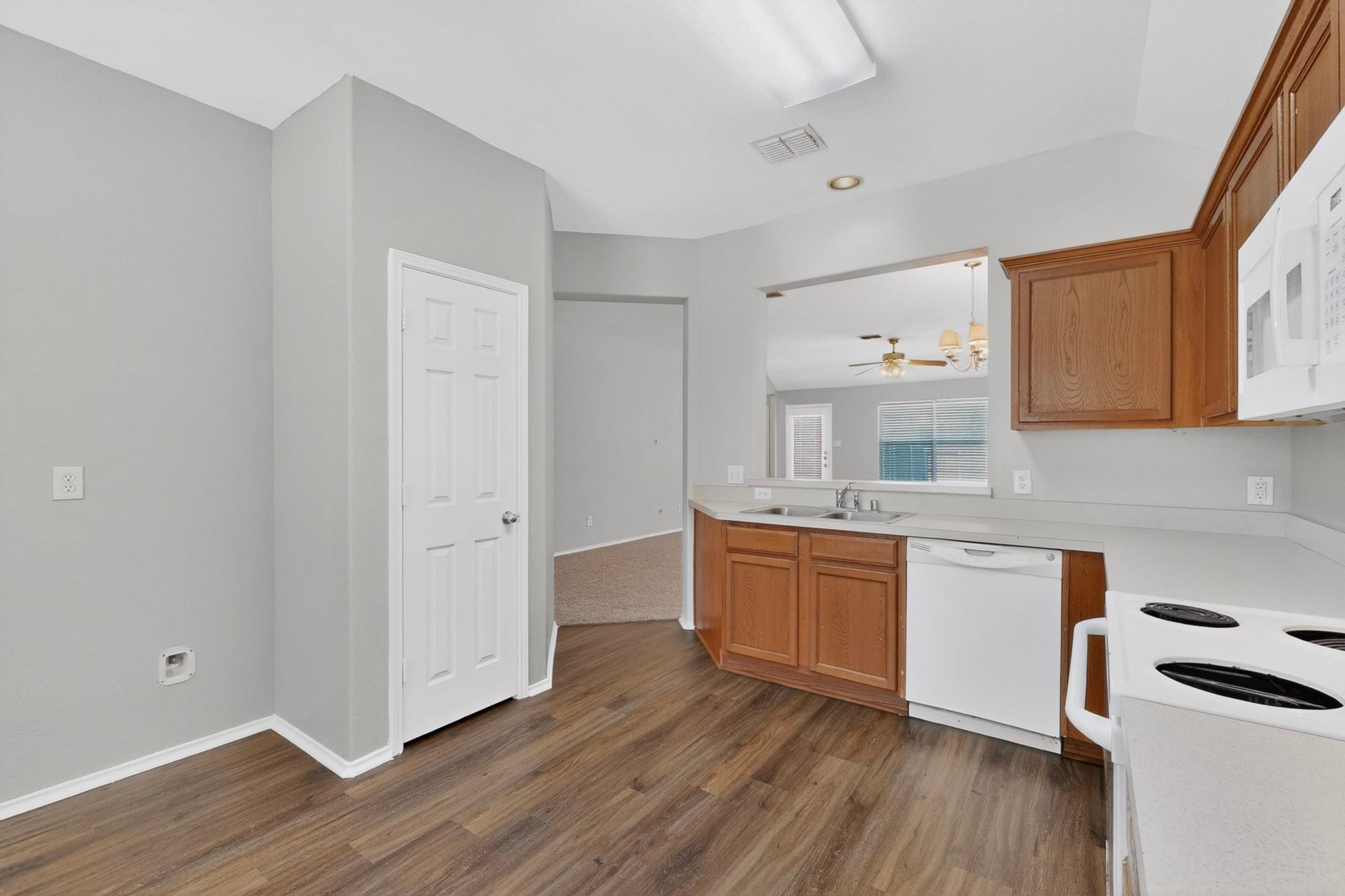 property viewer photo 8