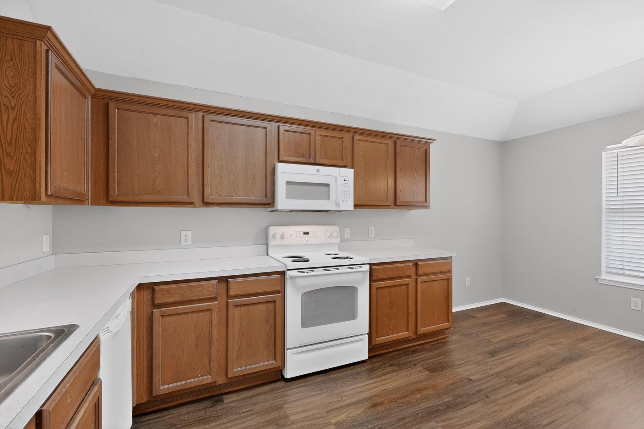 property viewer photo 9