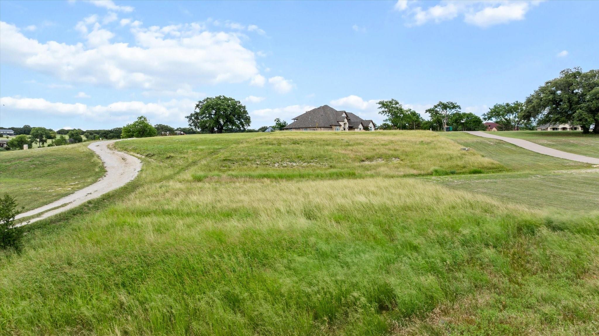 main property photo 6