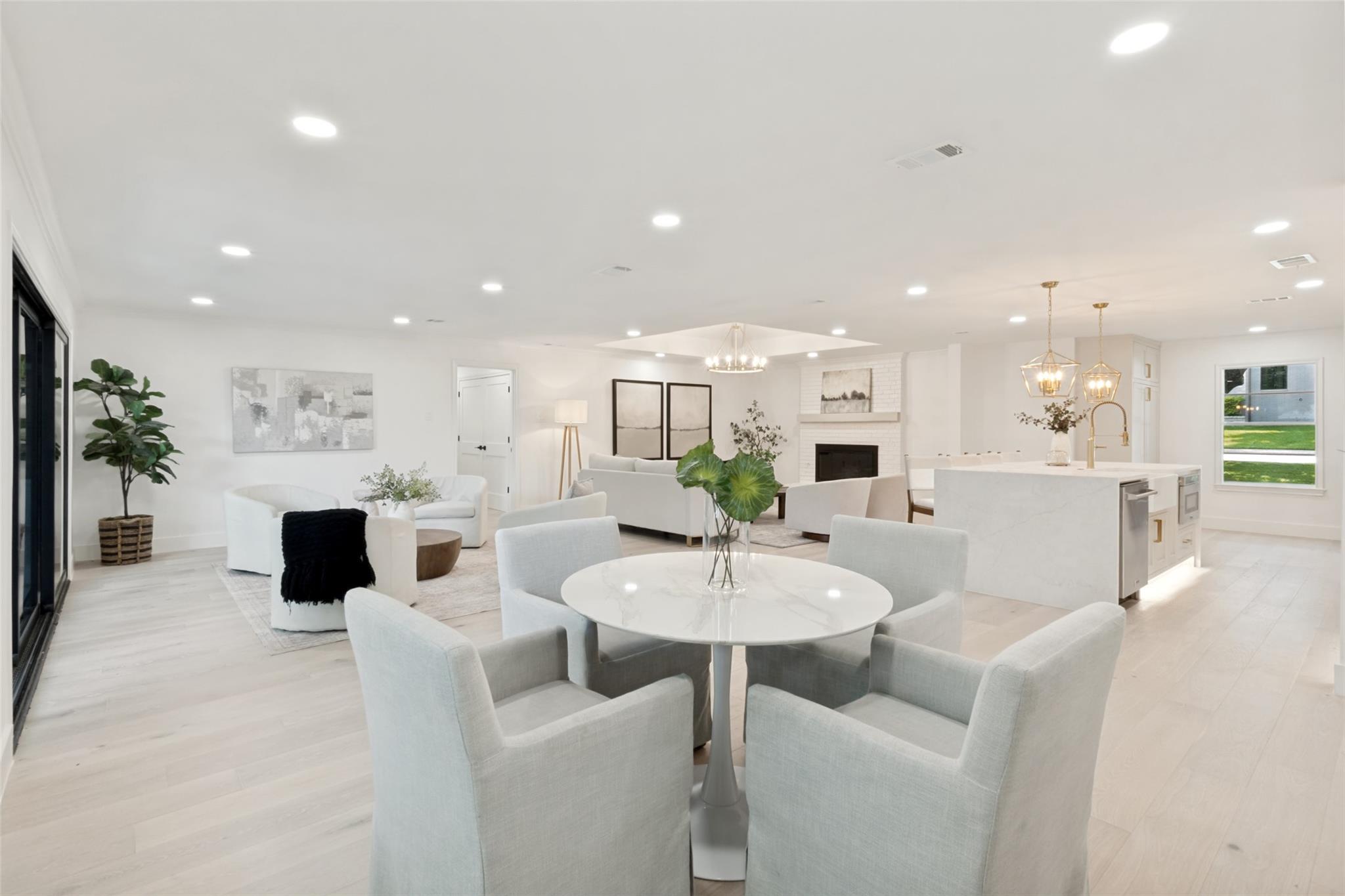 property viewer photo 10