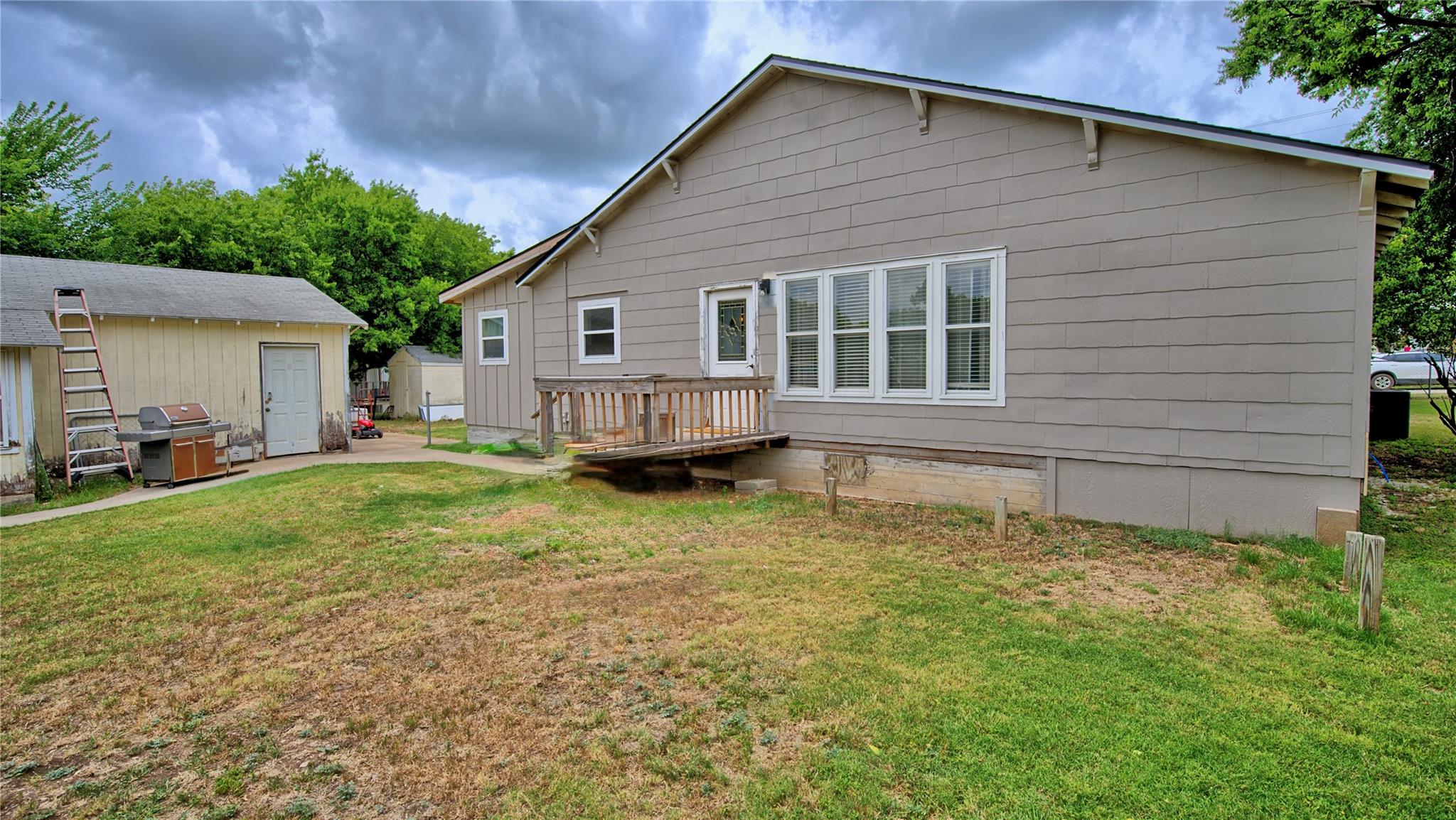 main property photo 19