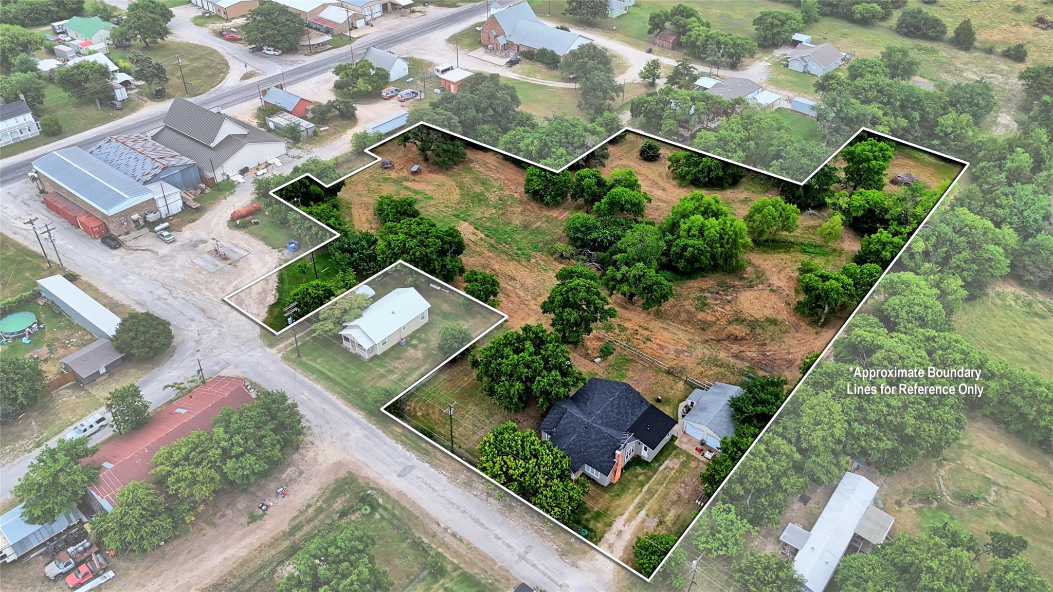 main property photo 23
