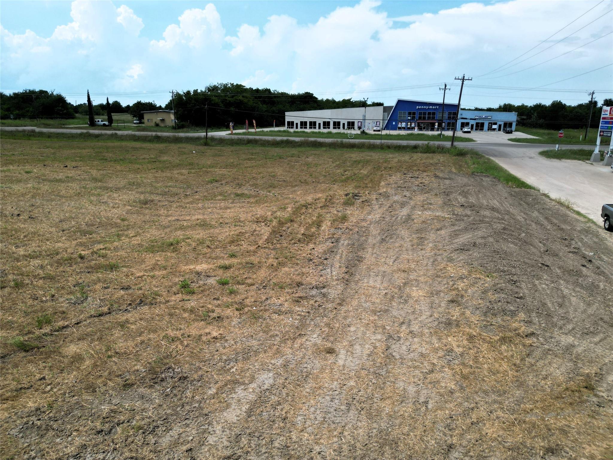 main property photo 9