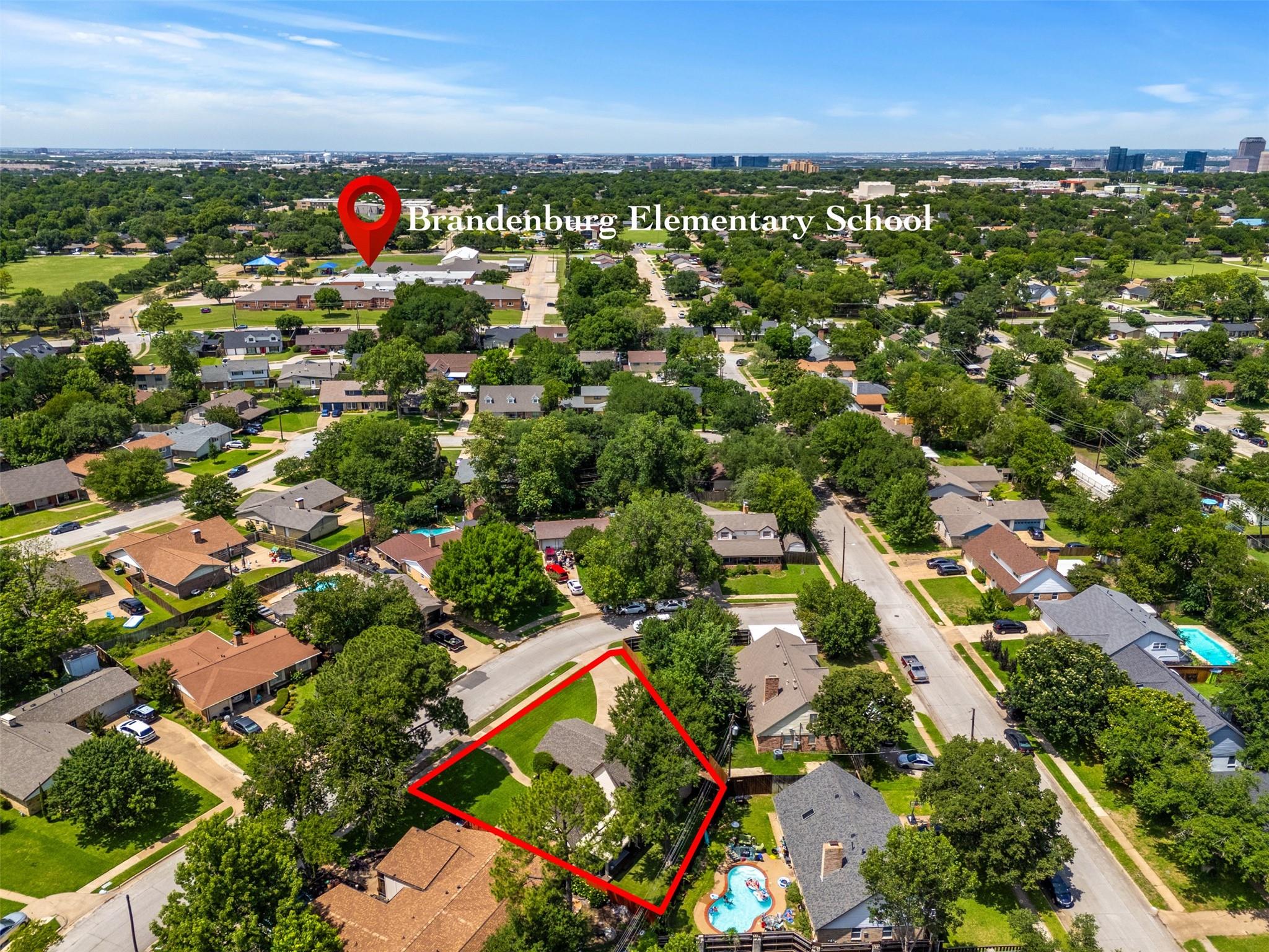 main property photo 4