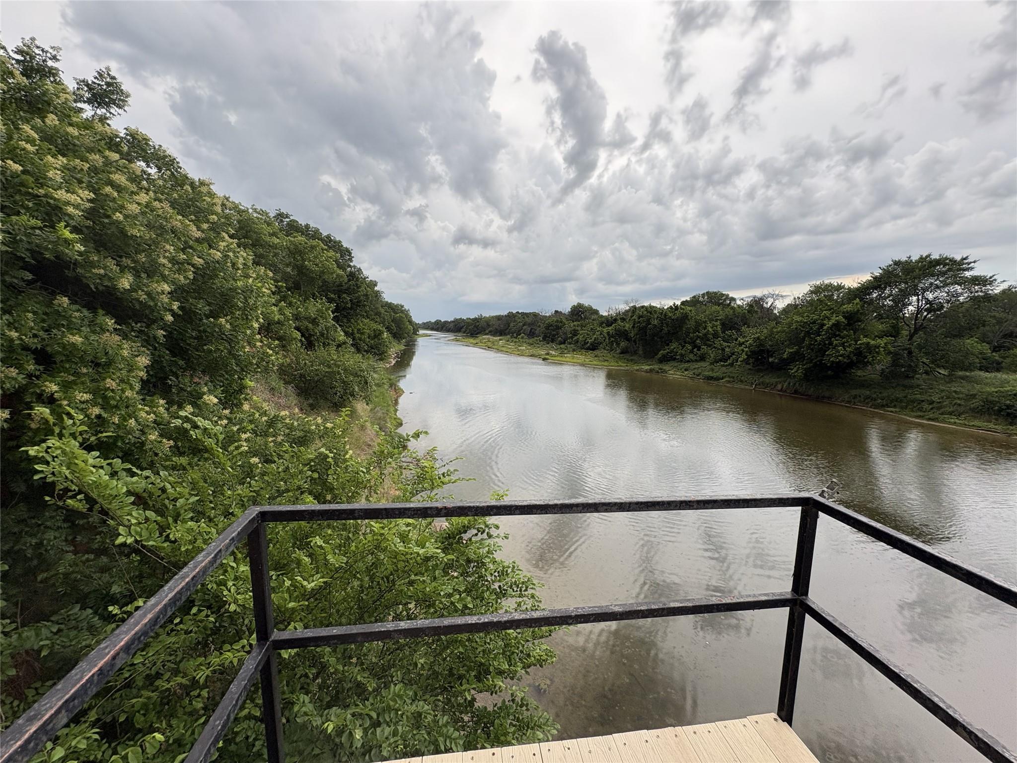 main property photo 35