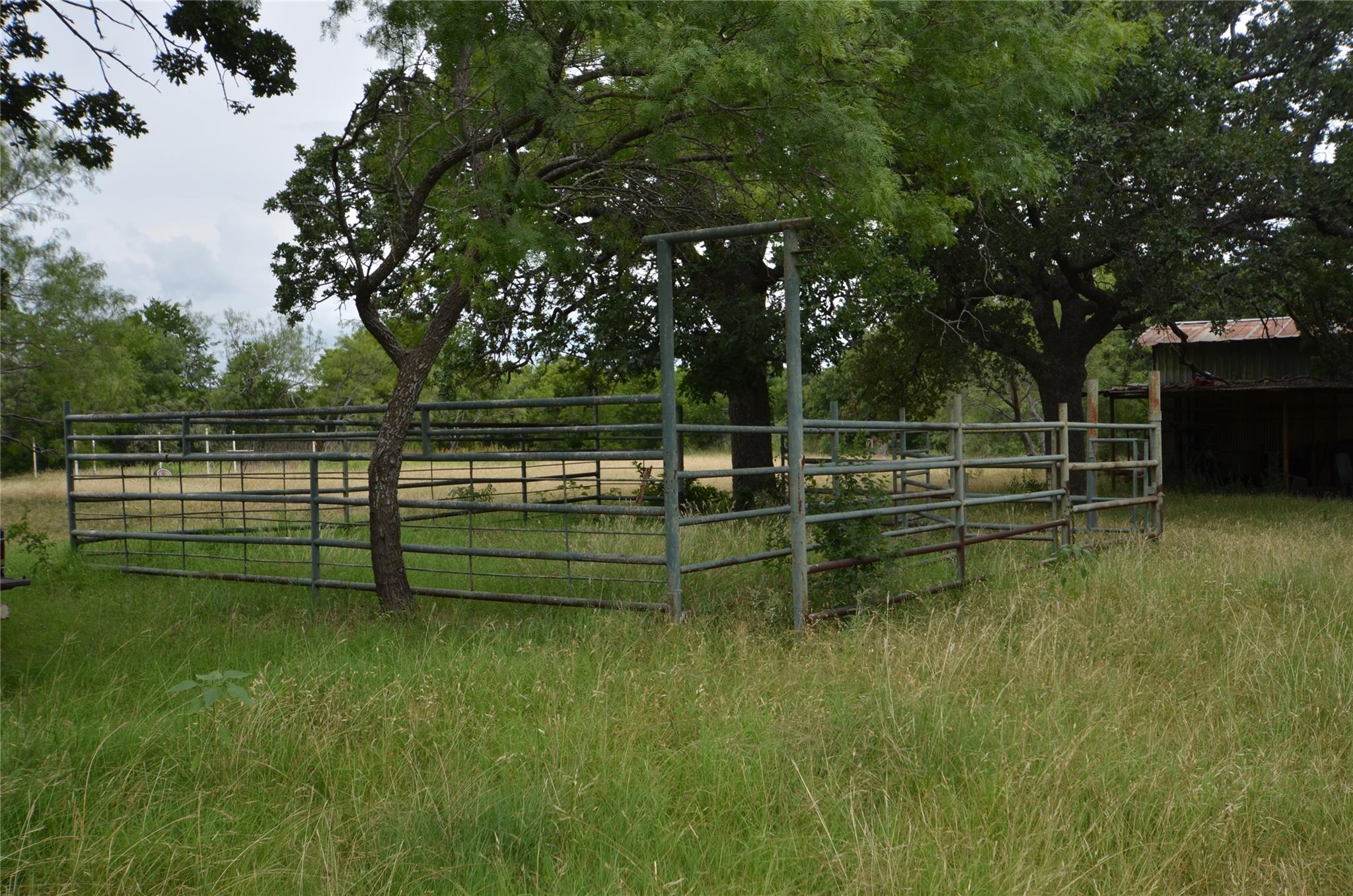 main property photo 18