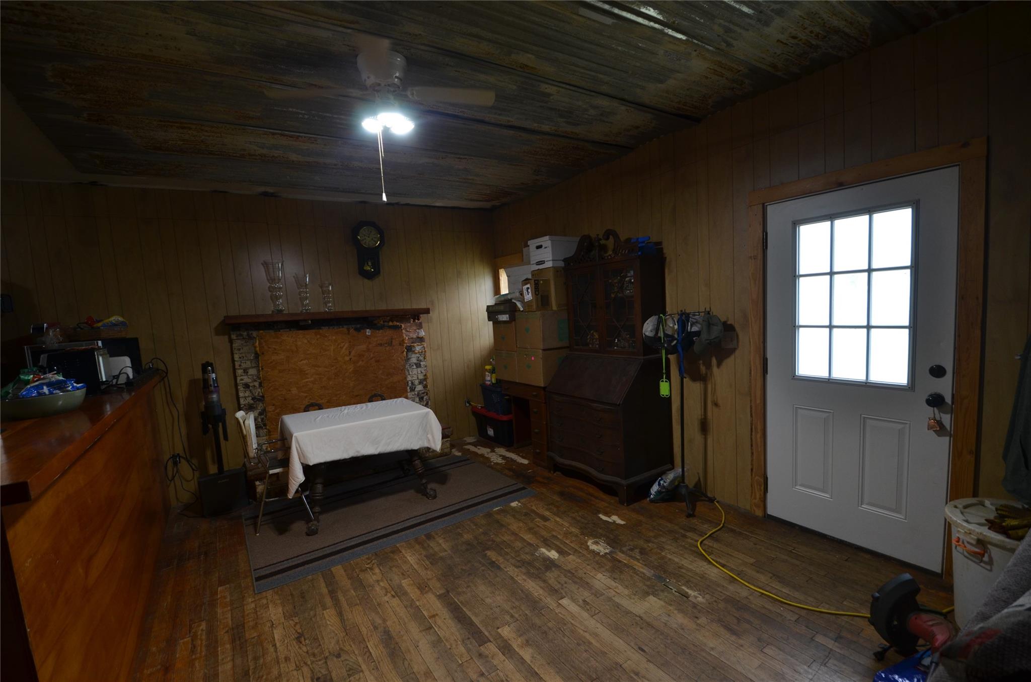 main property photo 5