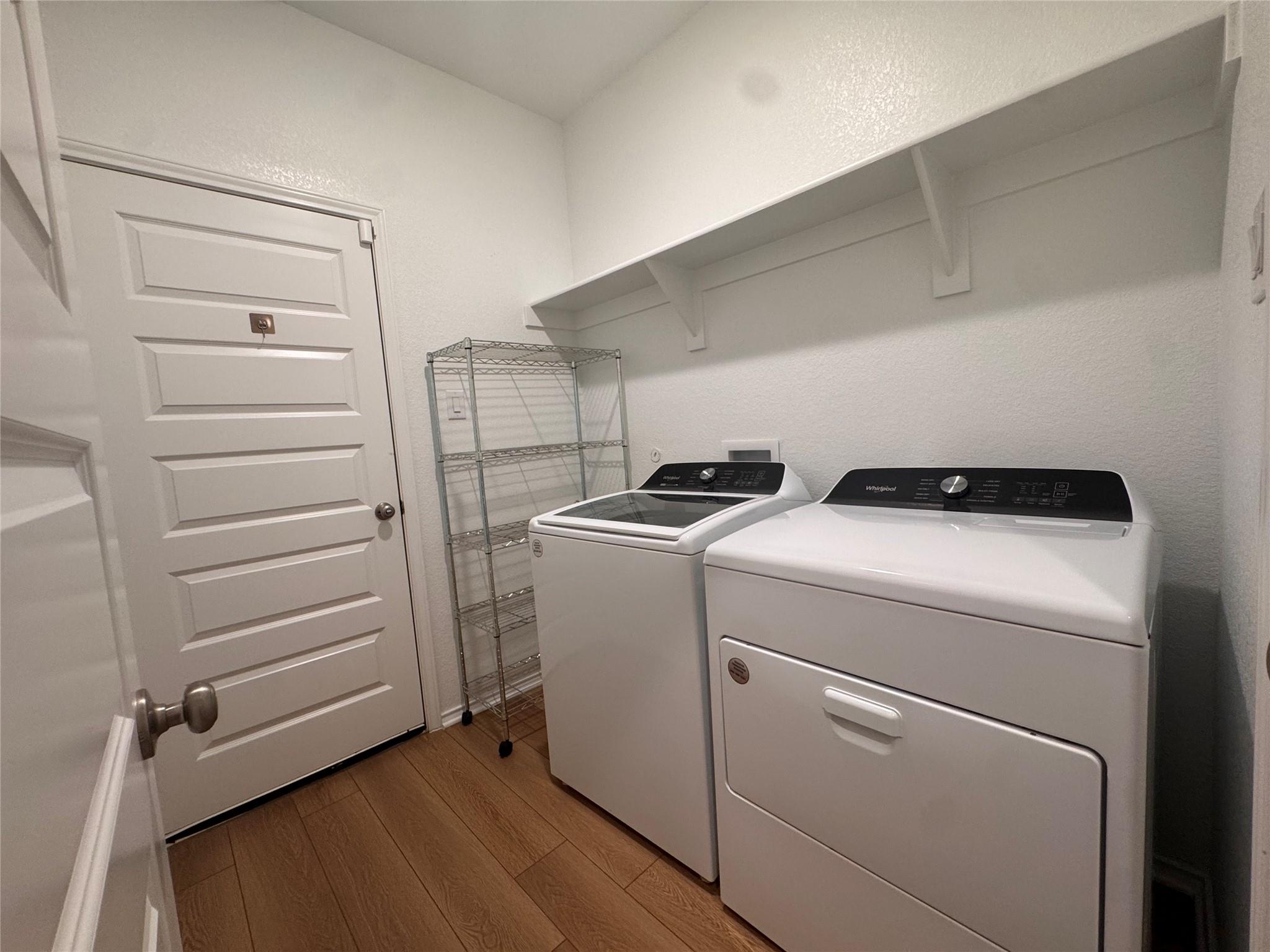 main property photo 6