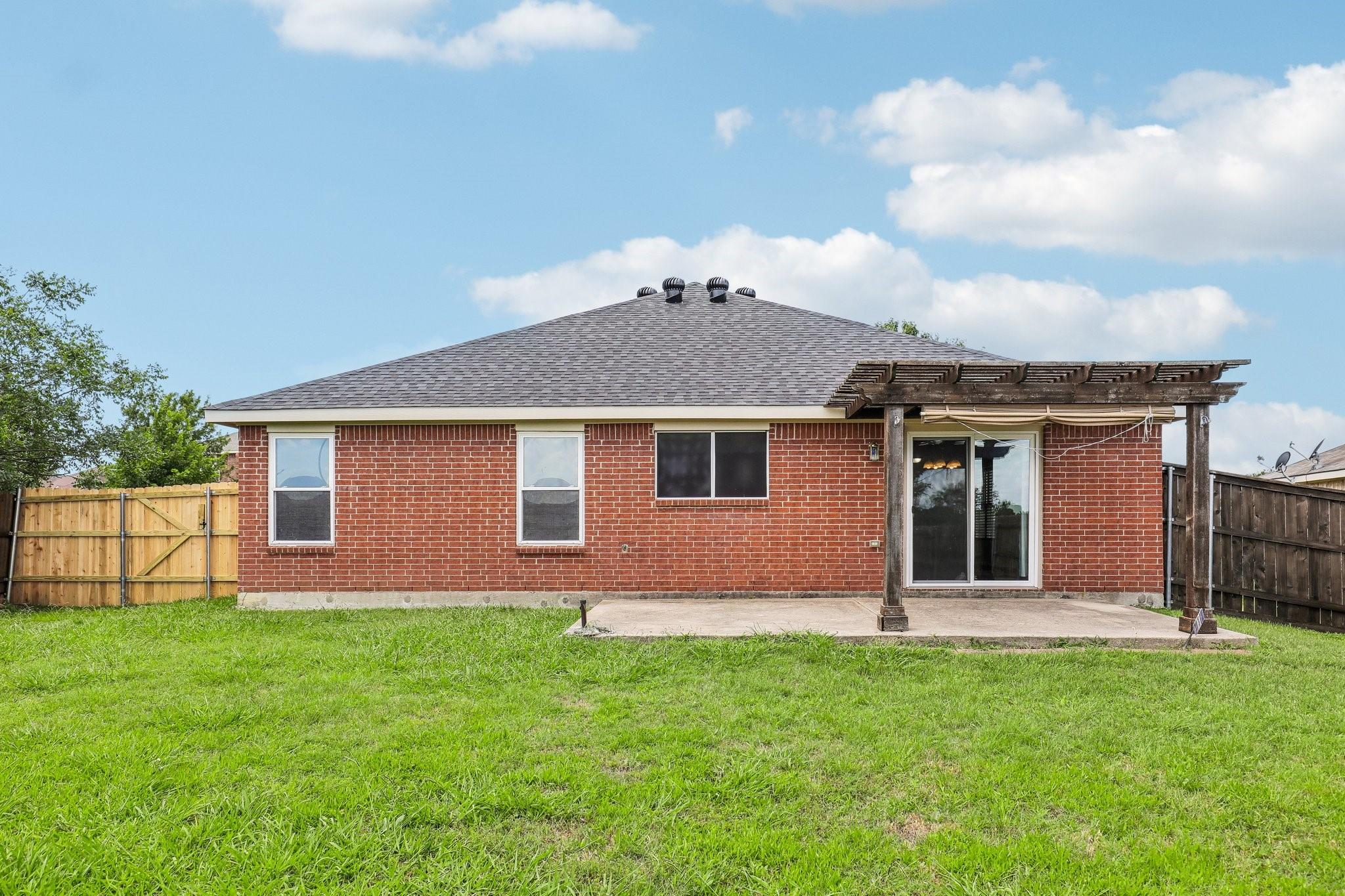 main property photo 20