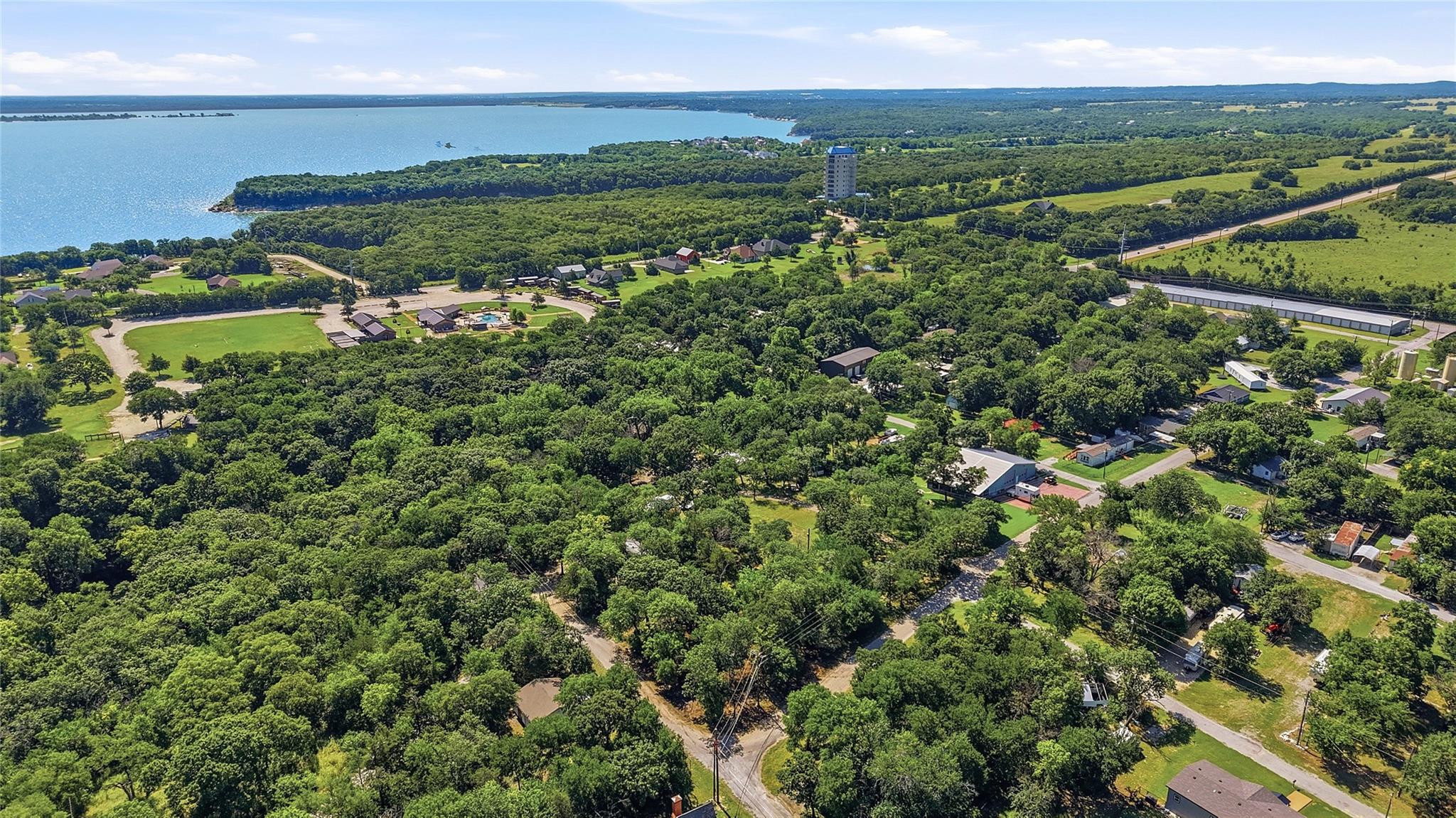 main property photo 20