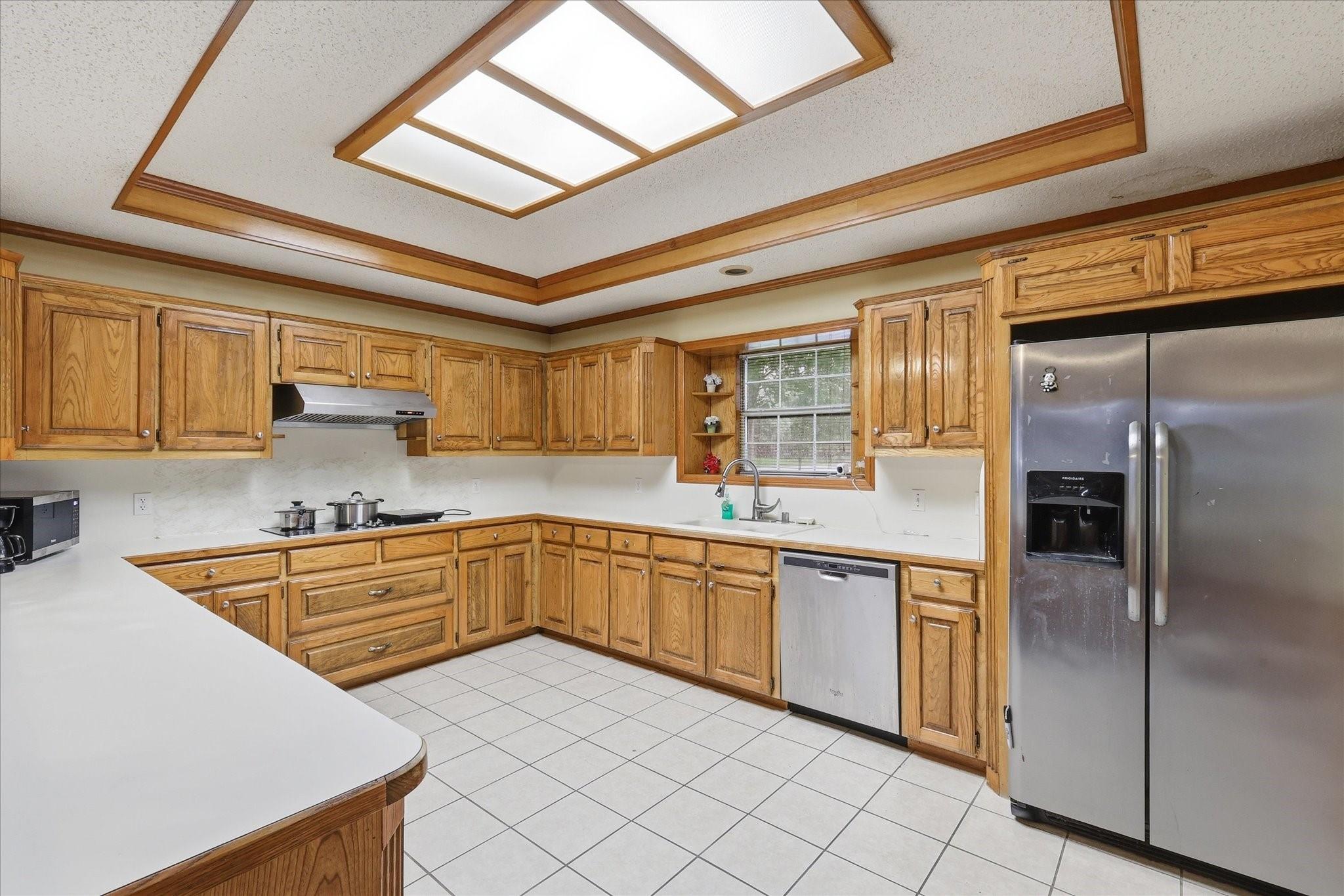 main property photo 12
