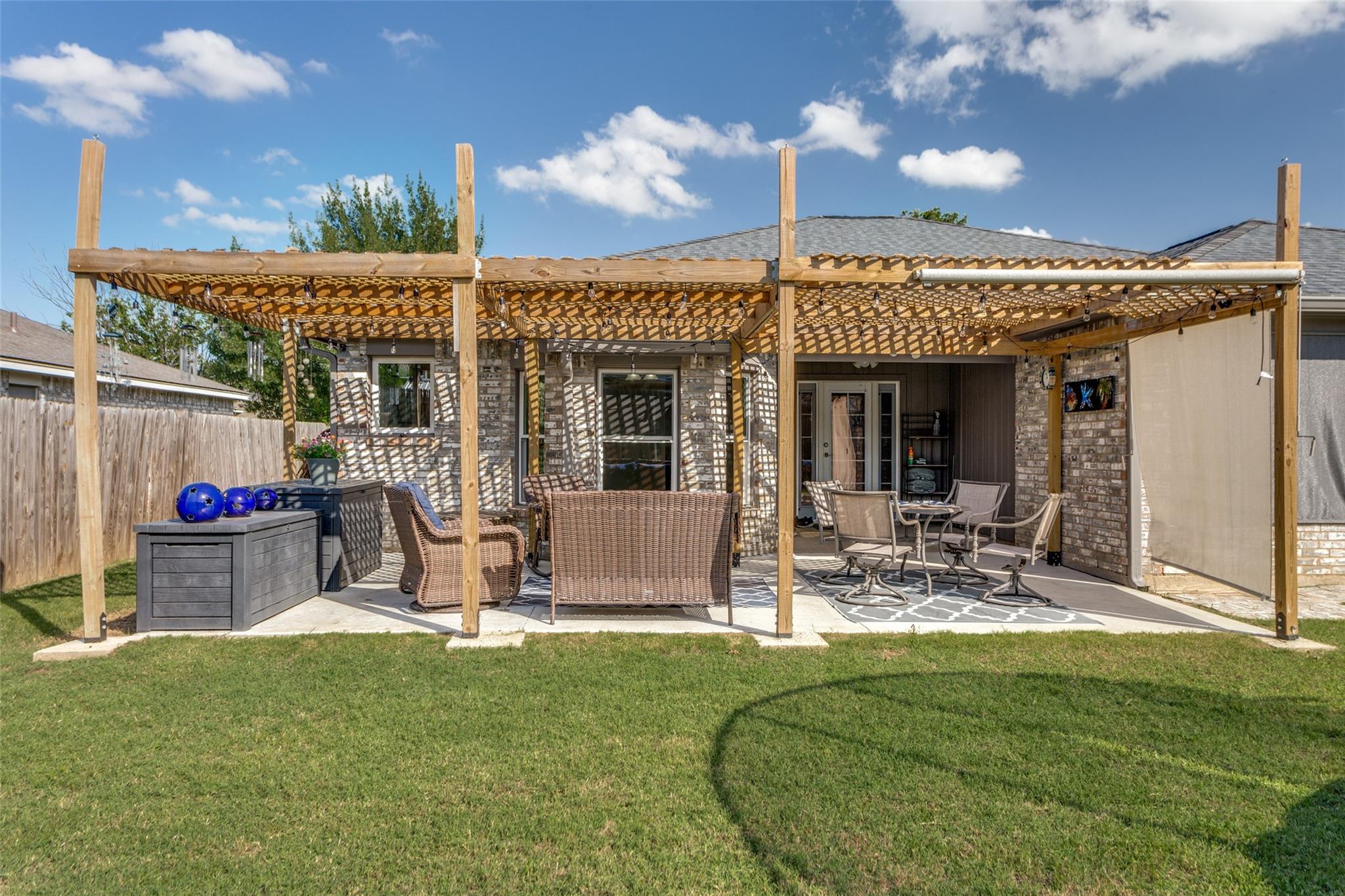 main property photo 22