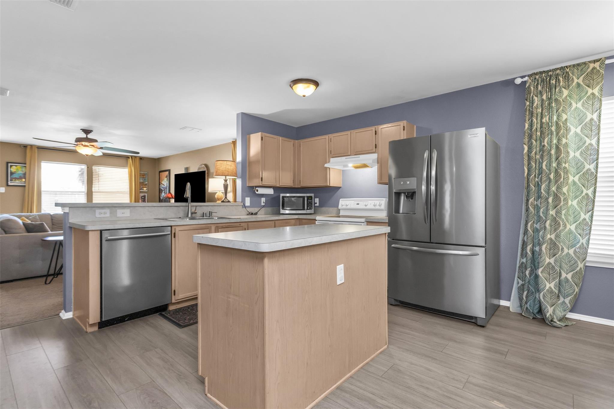 main property photo 21