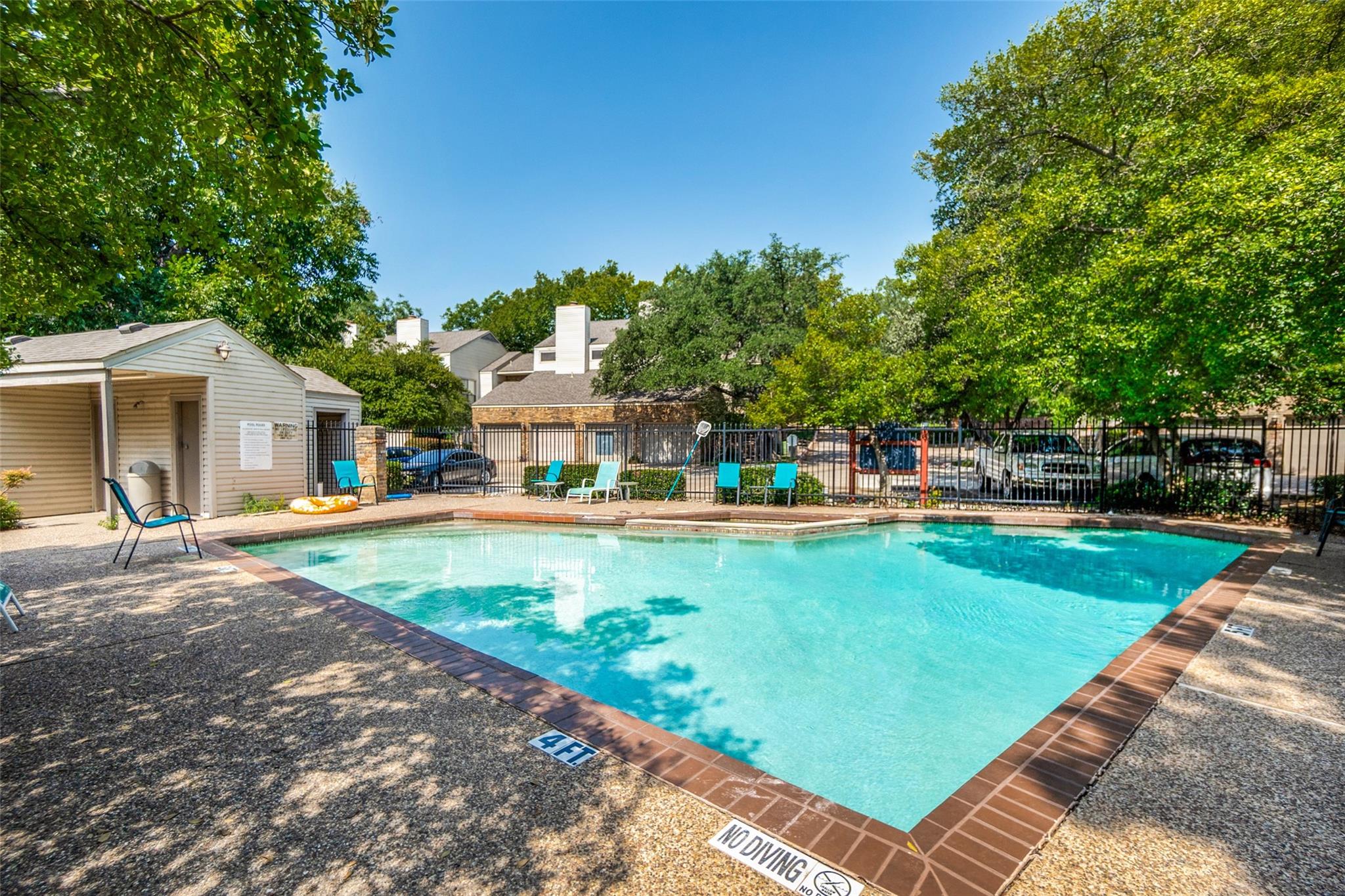 main property photo 20