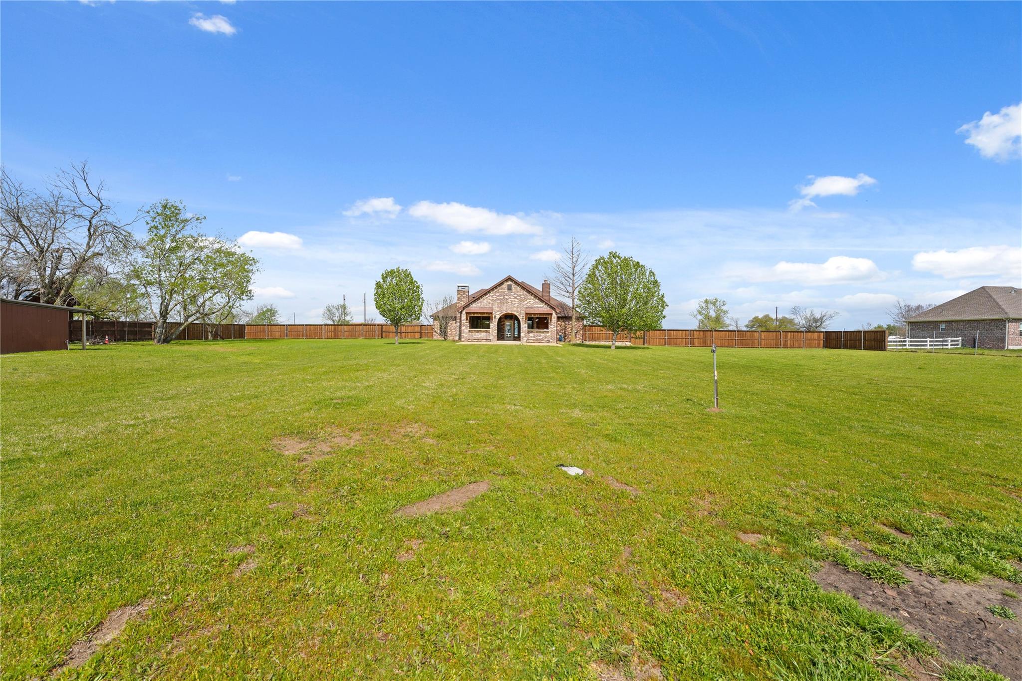 main property photo 35