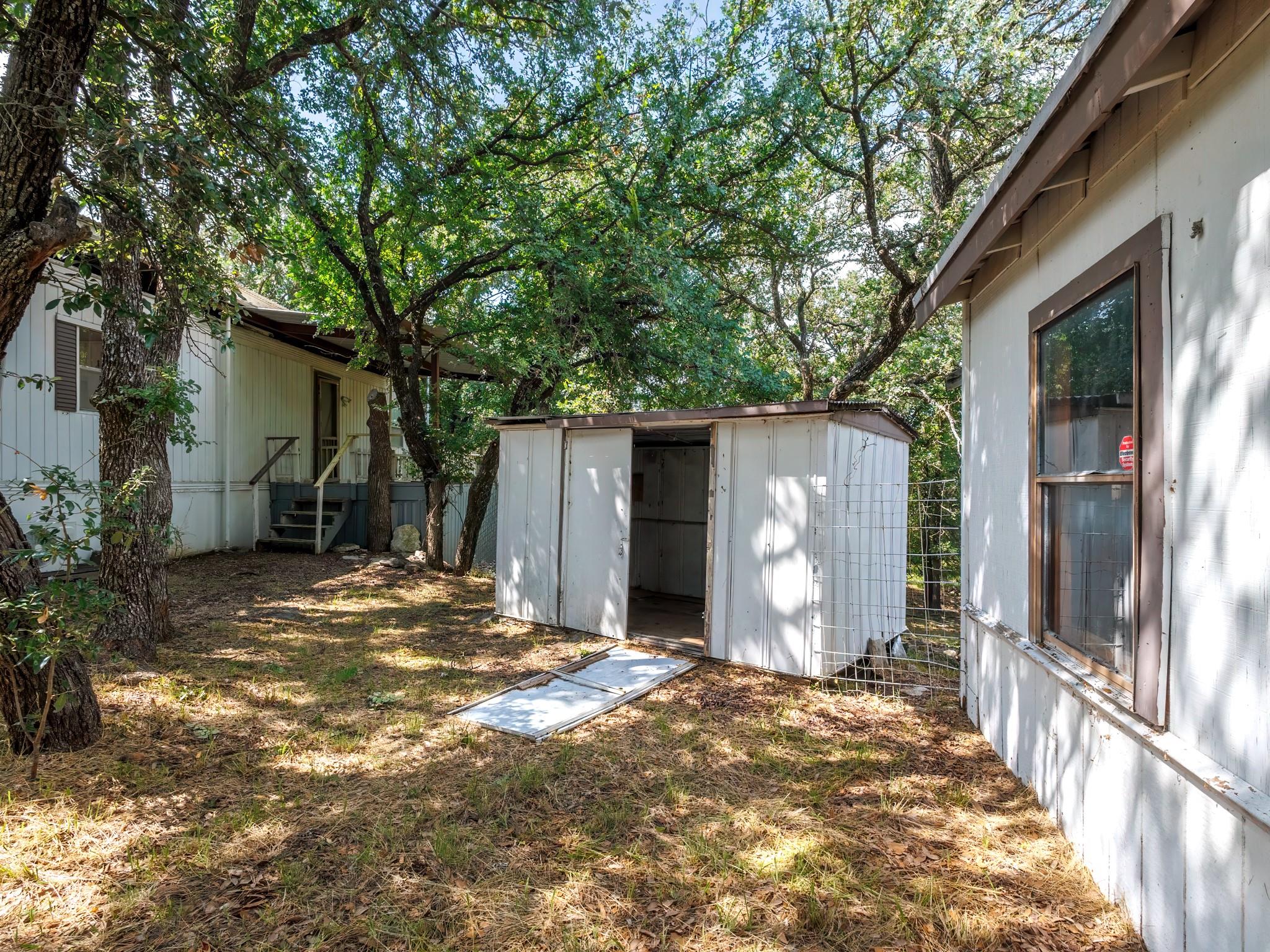 main property photo 23