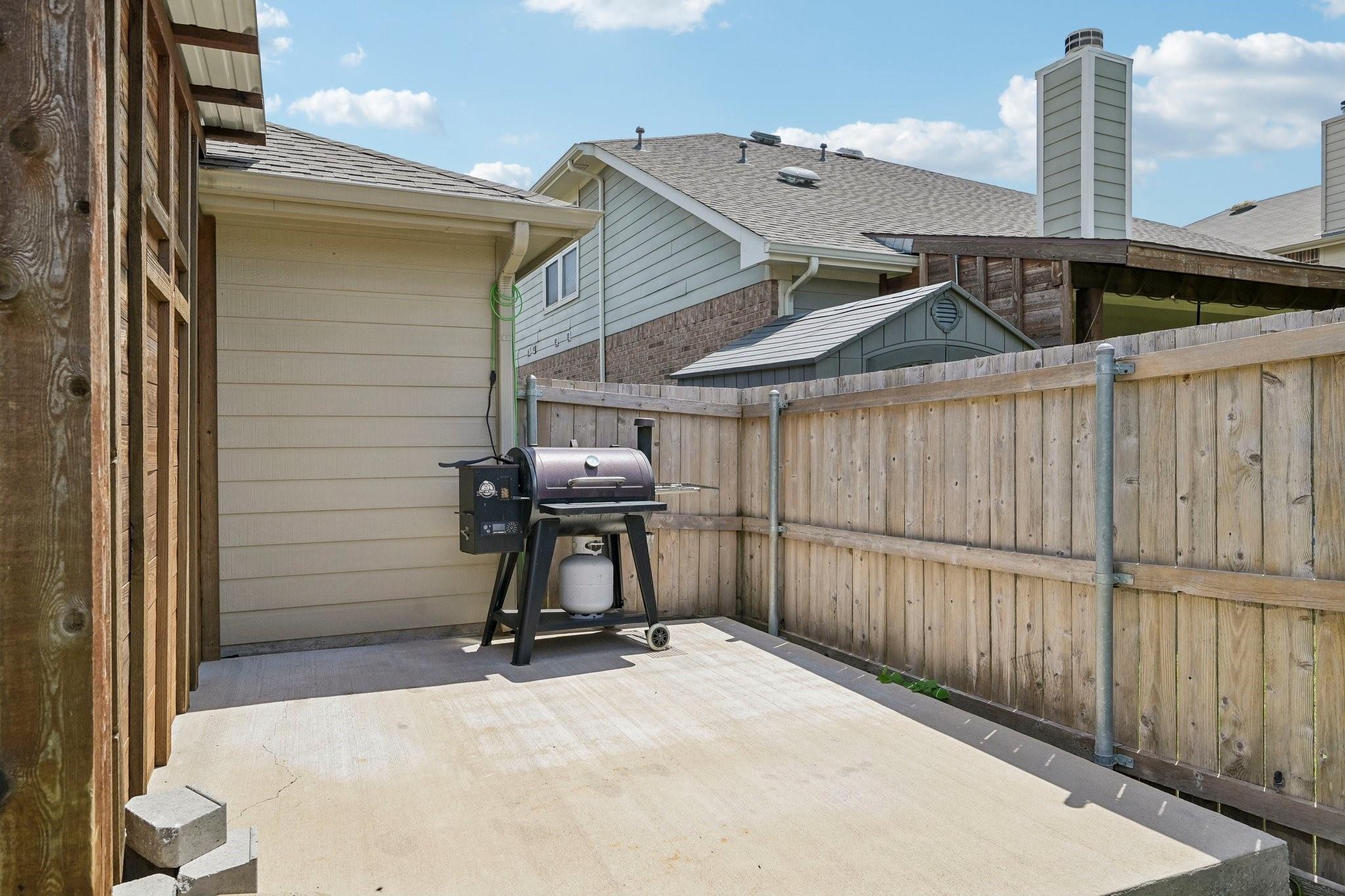 main property photo 26