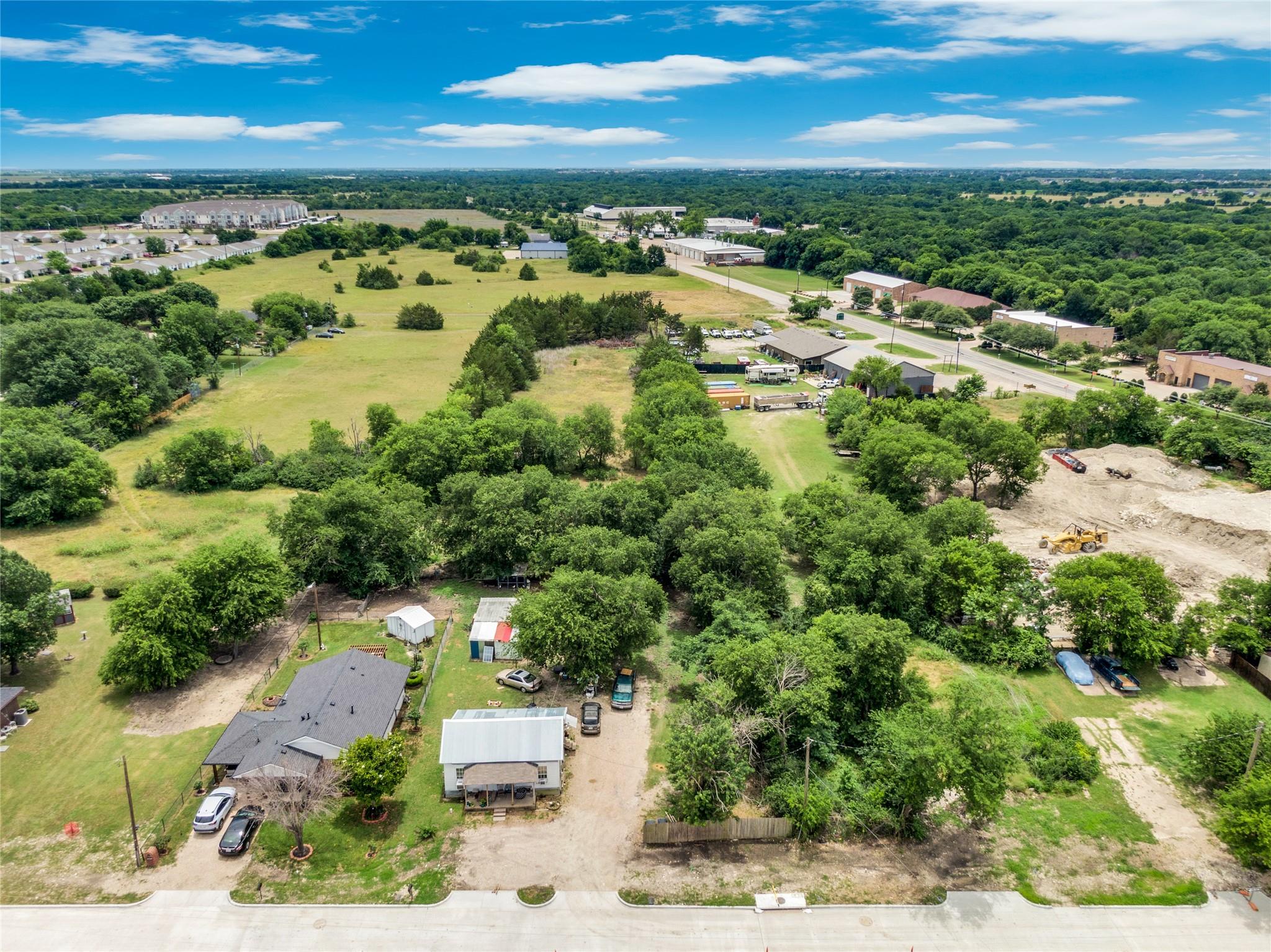 main property photo 4