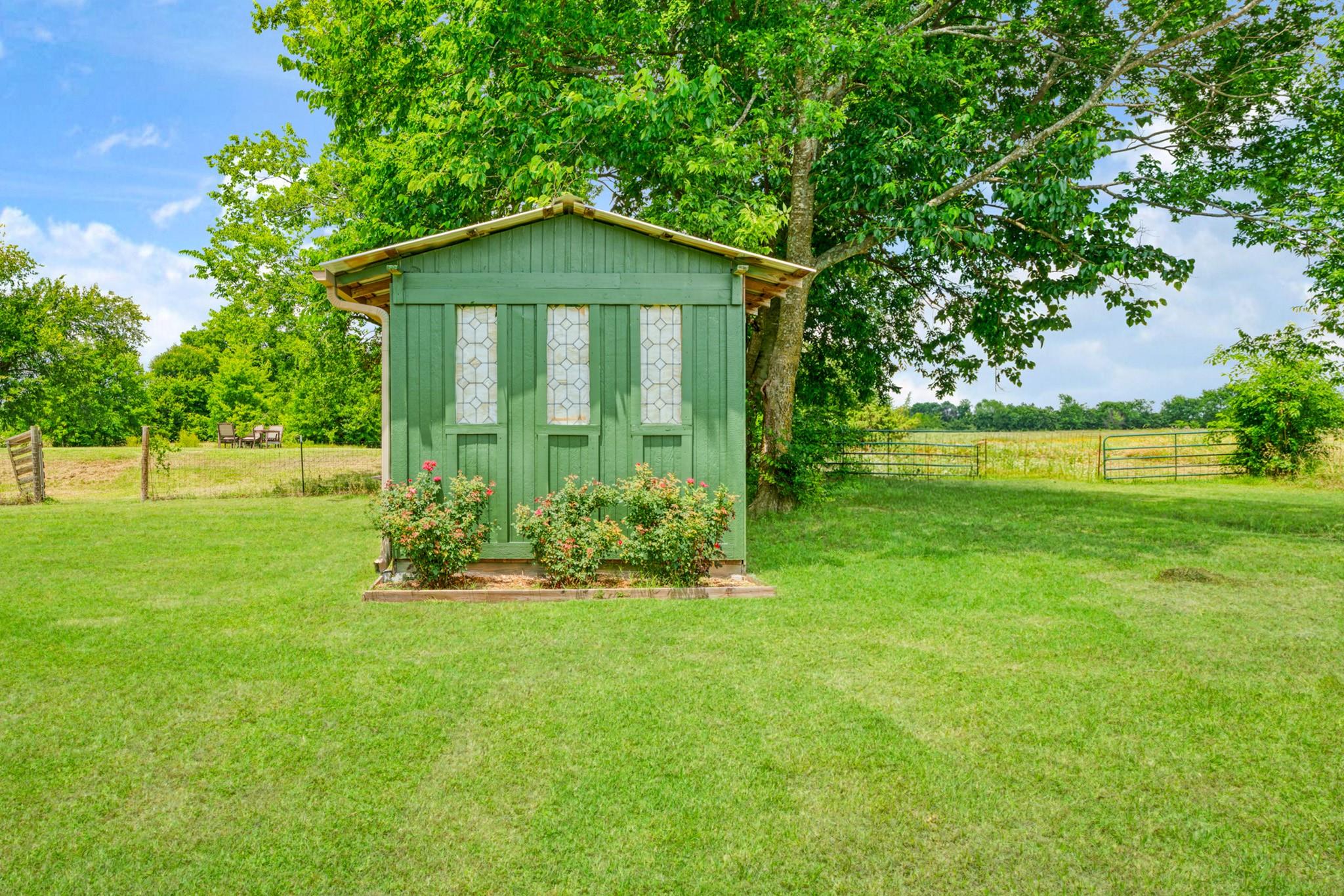 main property photo 25