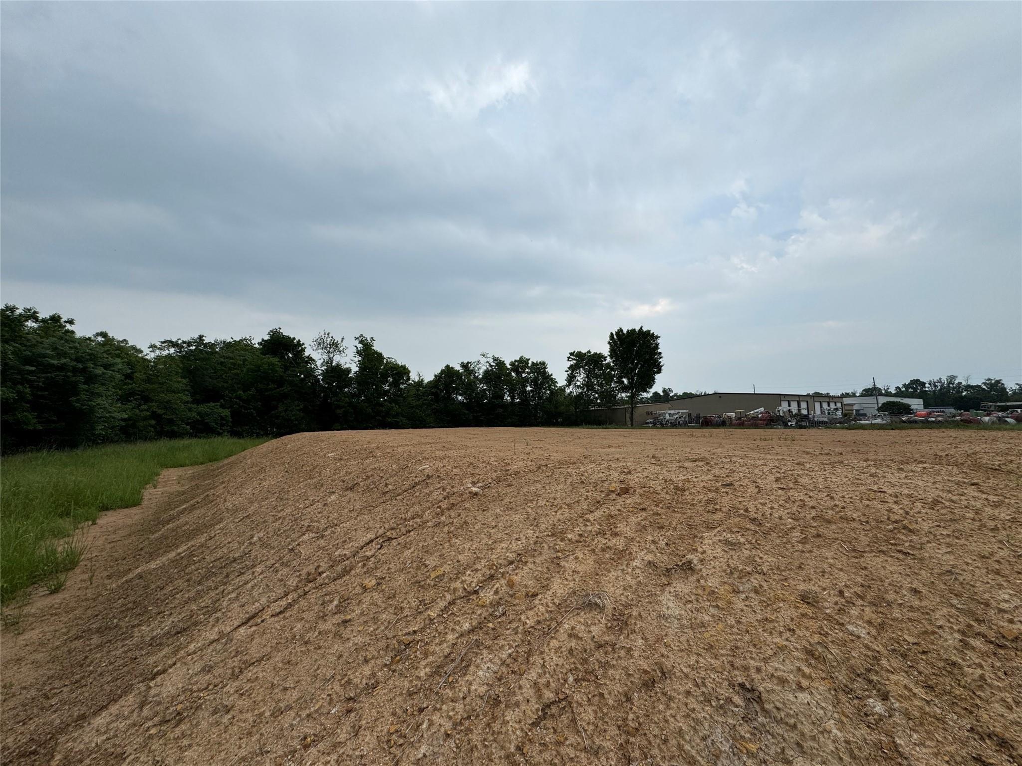 main property photo 9