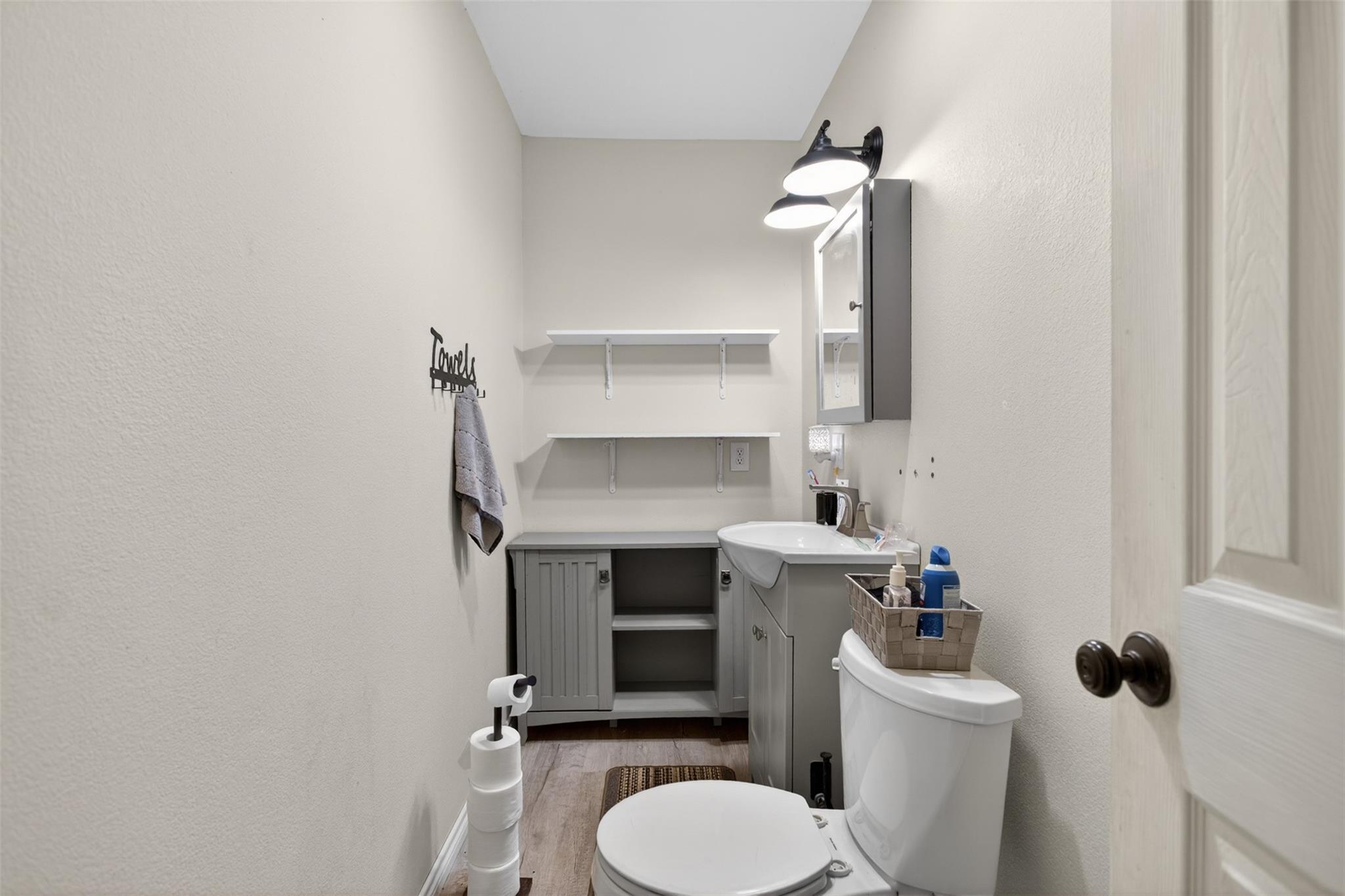 main property photo 24