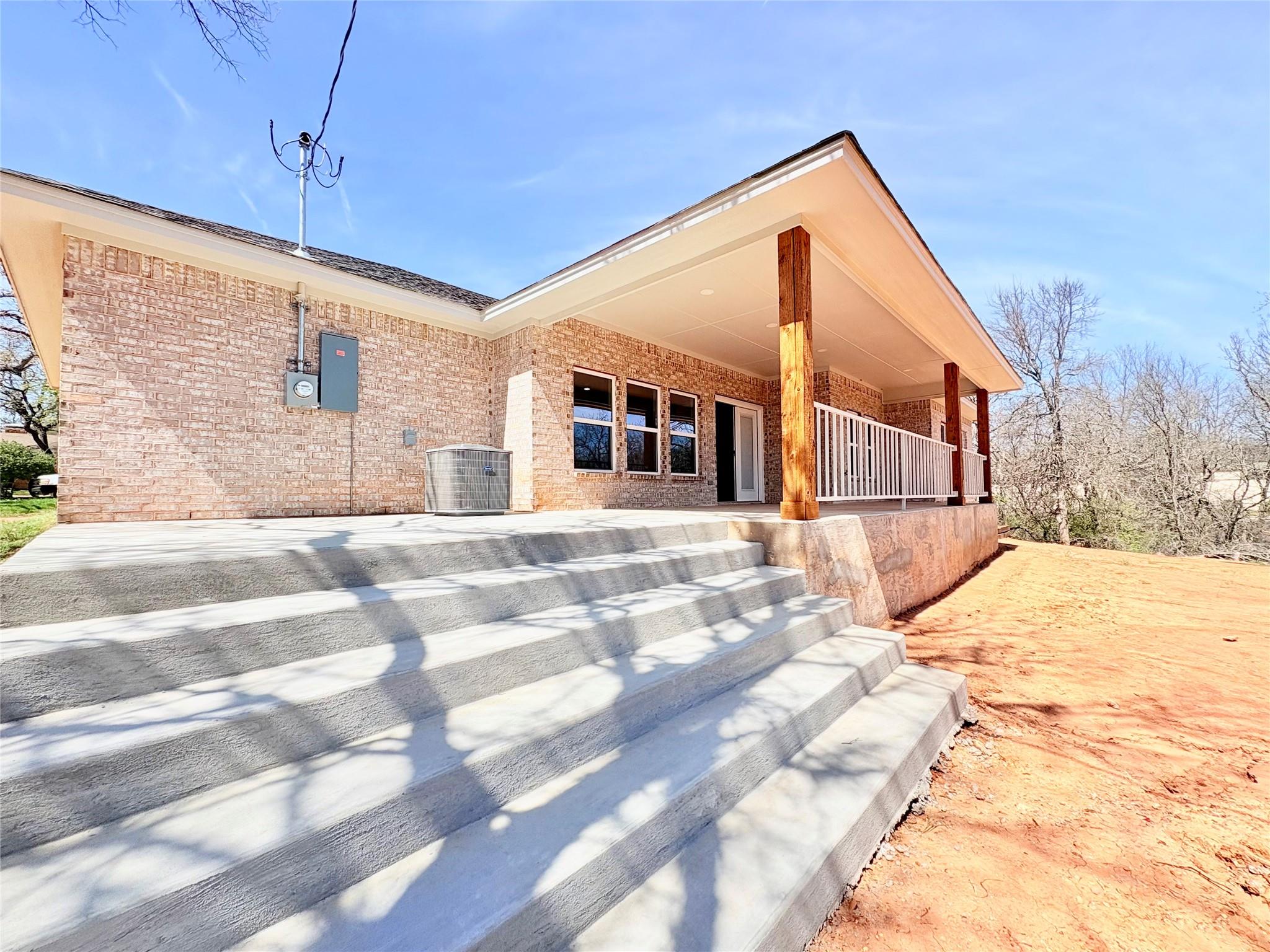 main property photo 35