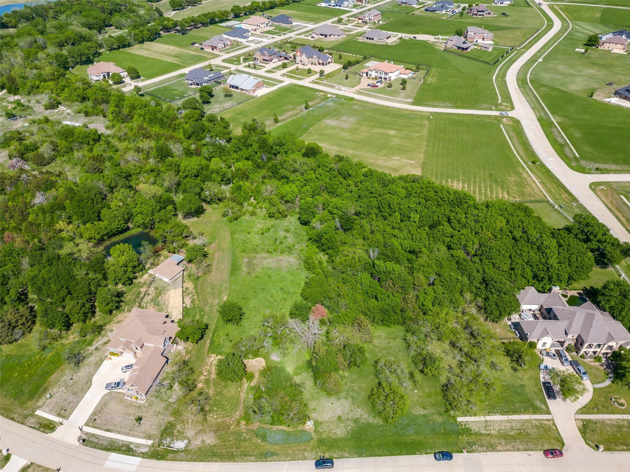main property photo 13