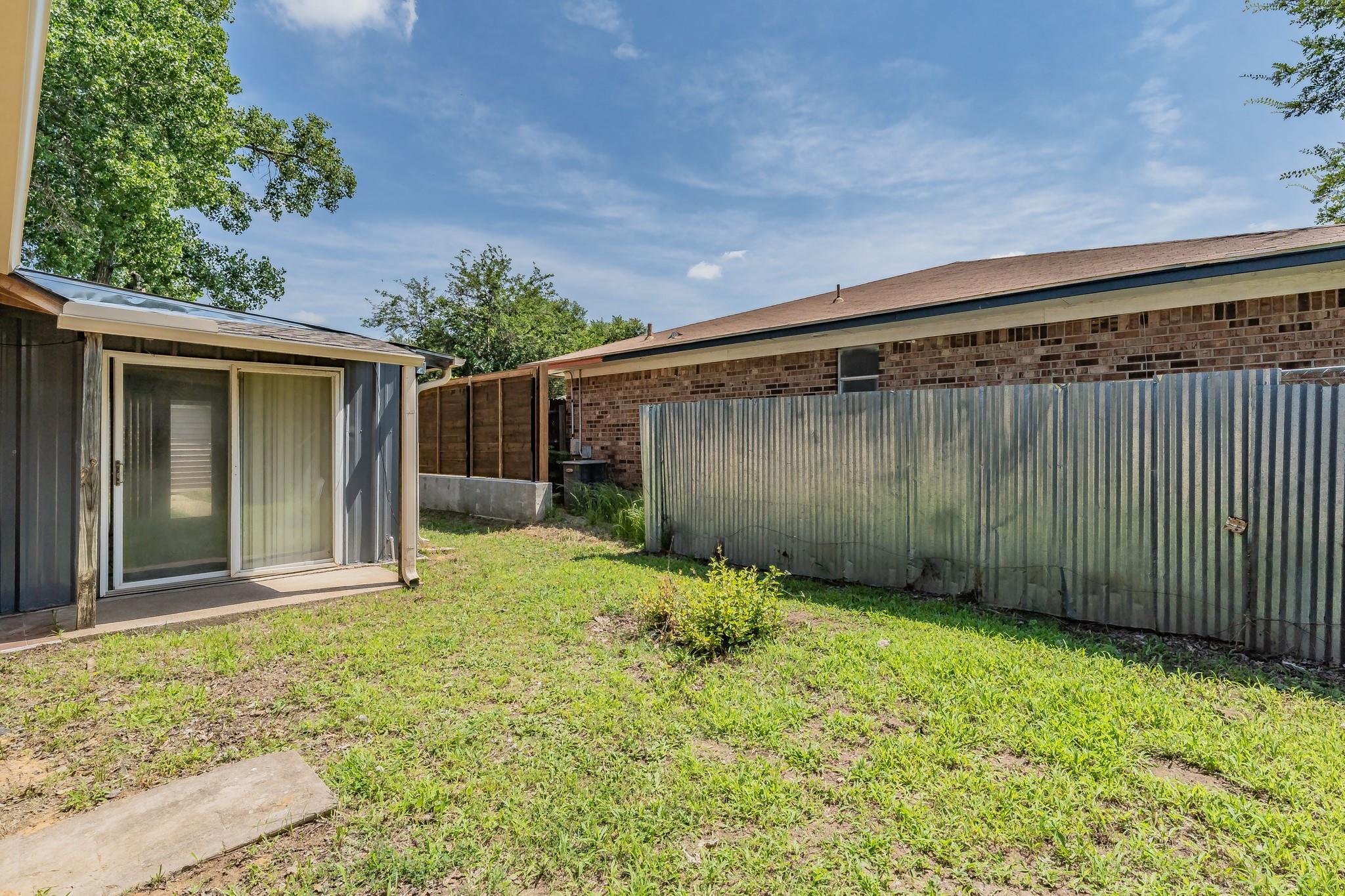 main property photo 23