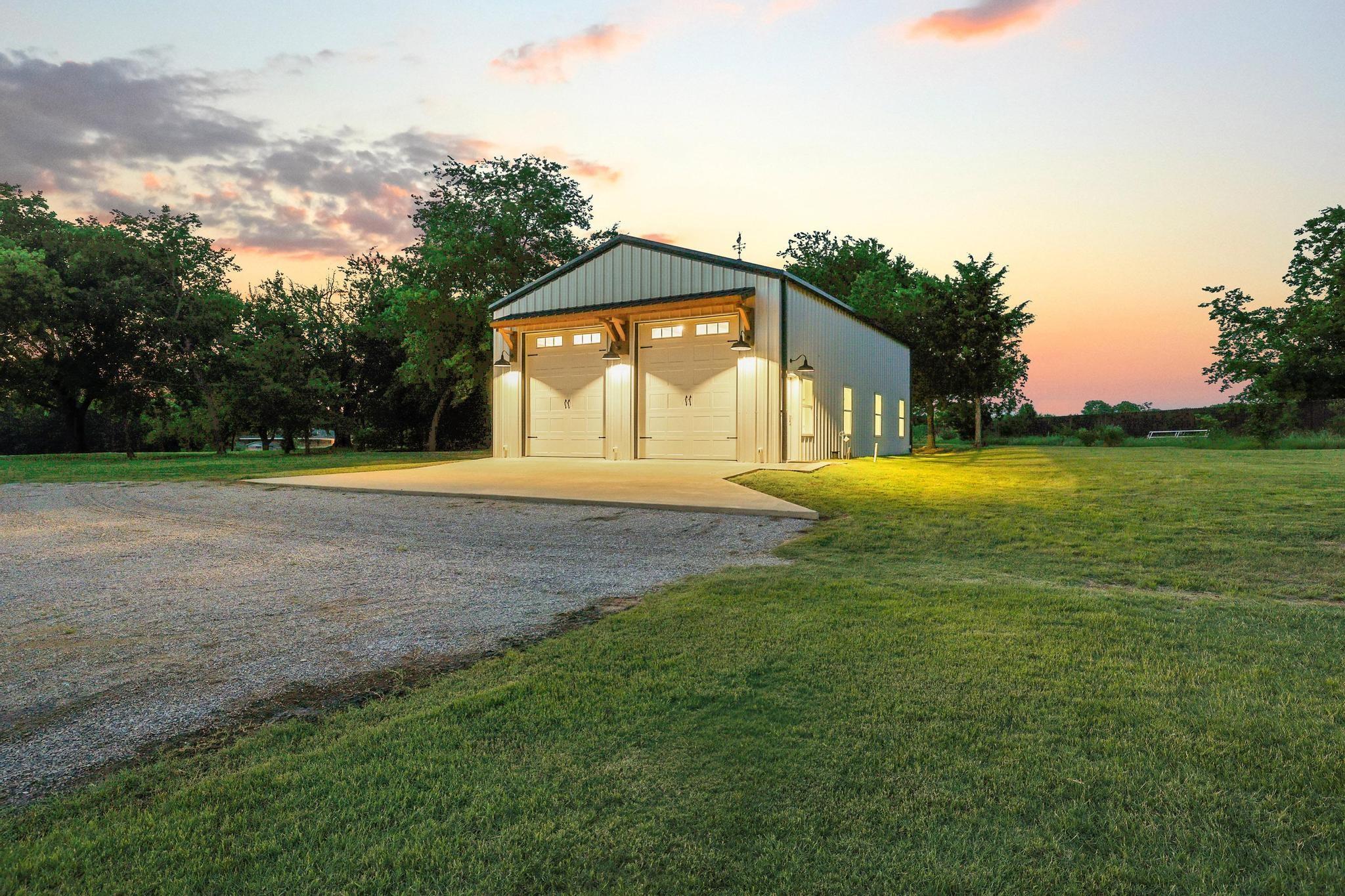 main property photo 24