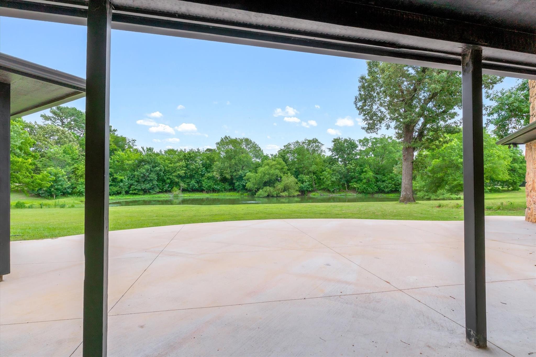 main property photo 34