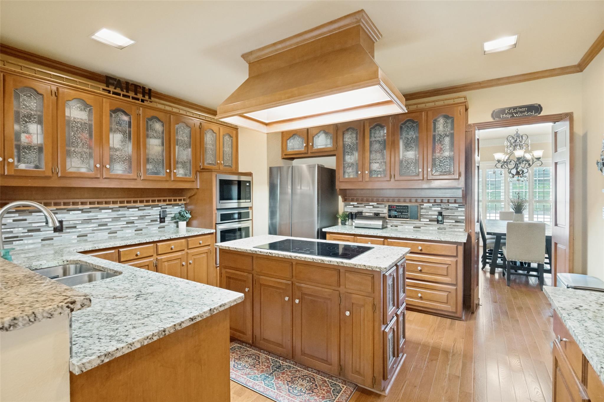 main property photo 14
