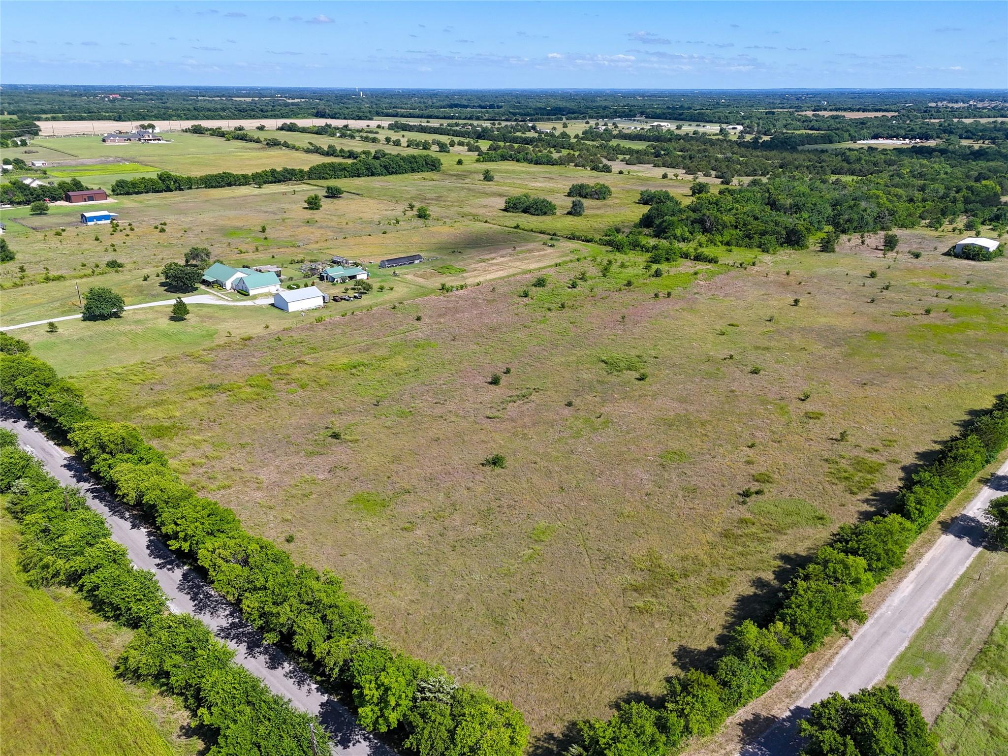 main property photo 14