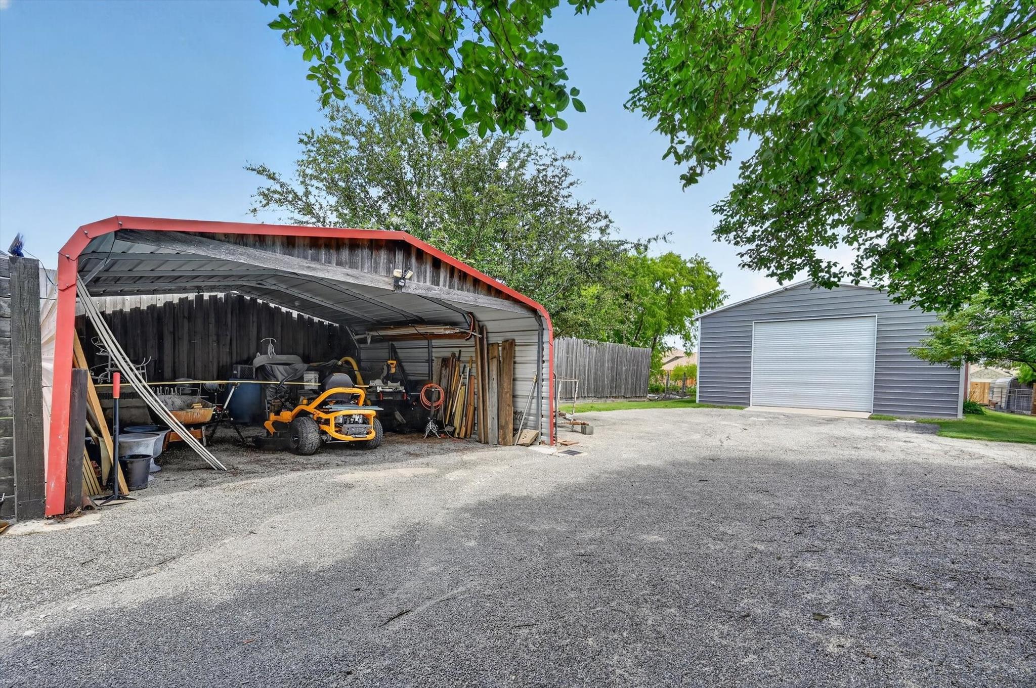 main property photo 35