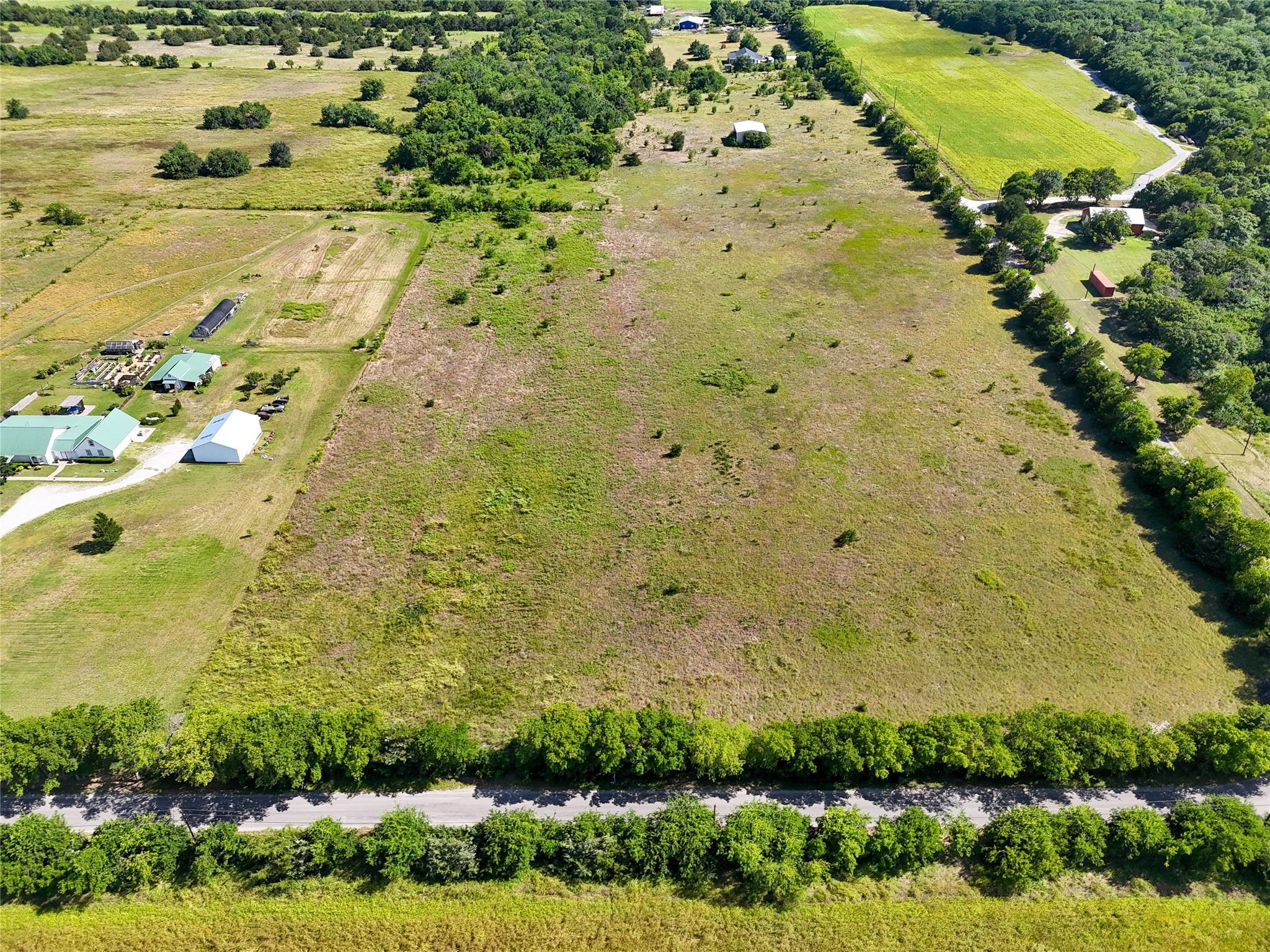 main property photo 3