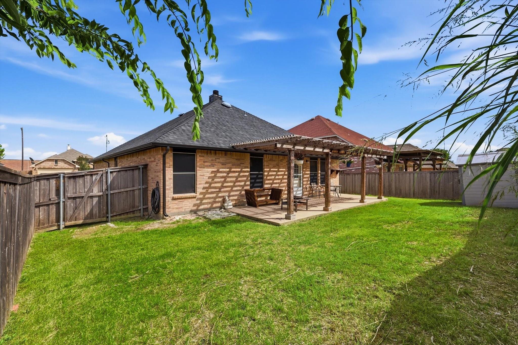 main property photo 22