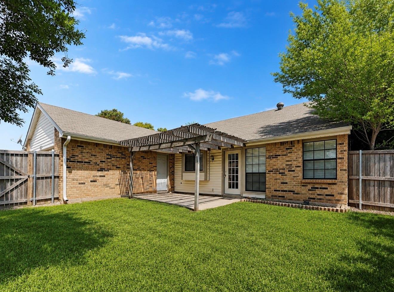 main property photo 9