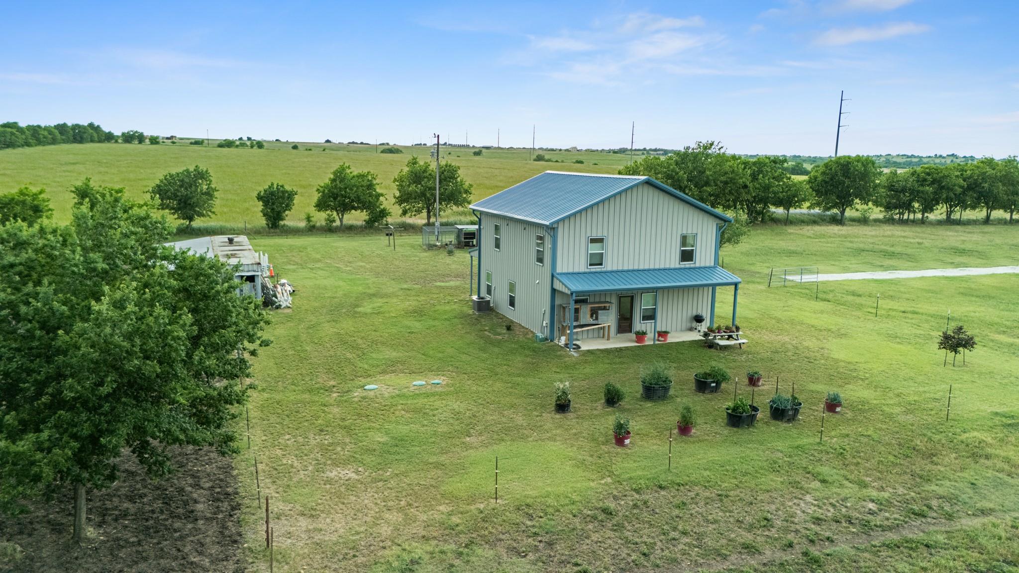 main property photo 37