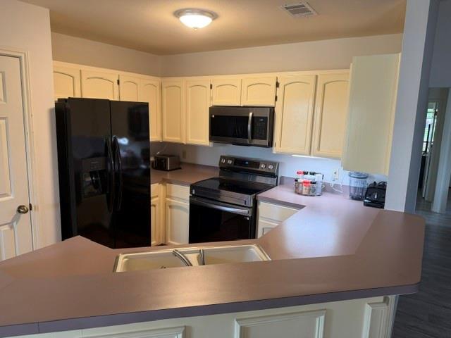 main property photo 13