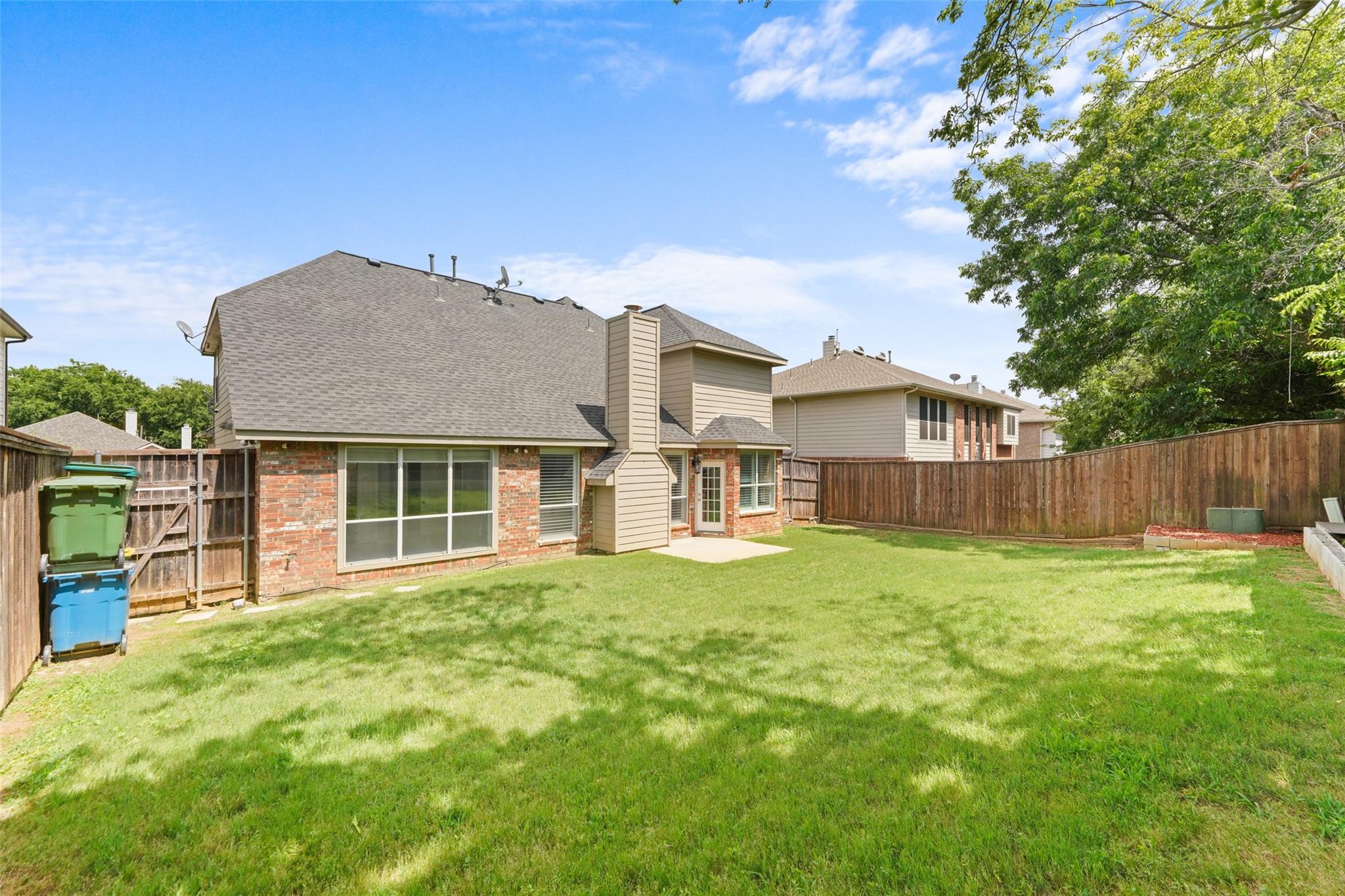 main property photo 30
