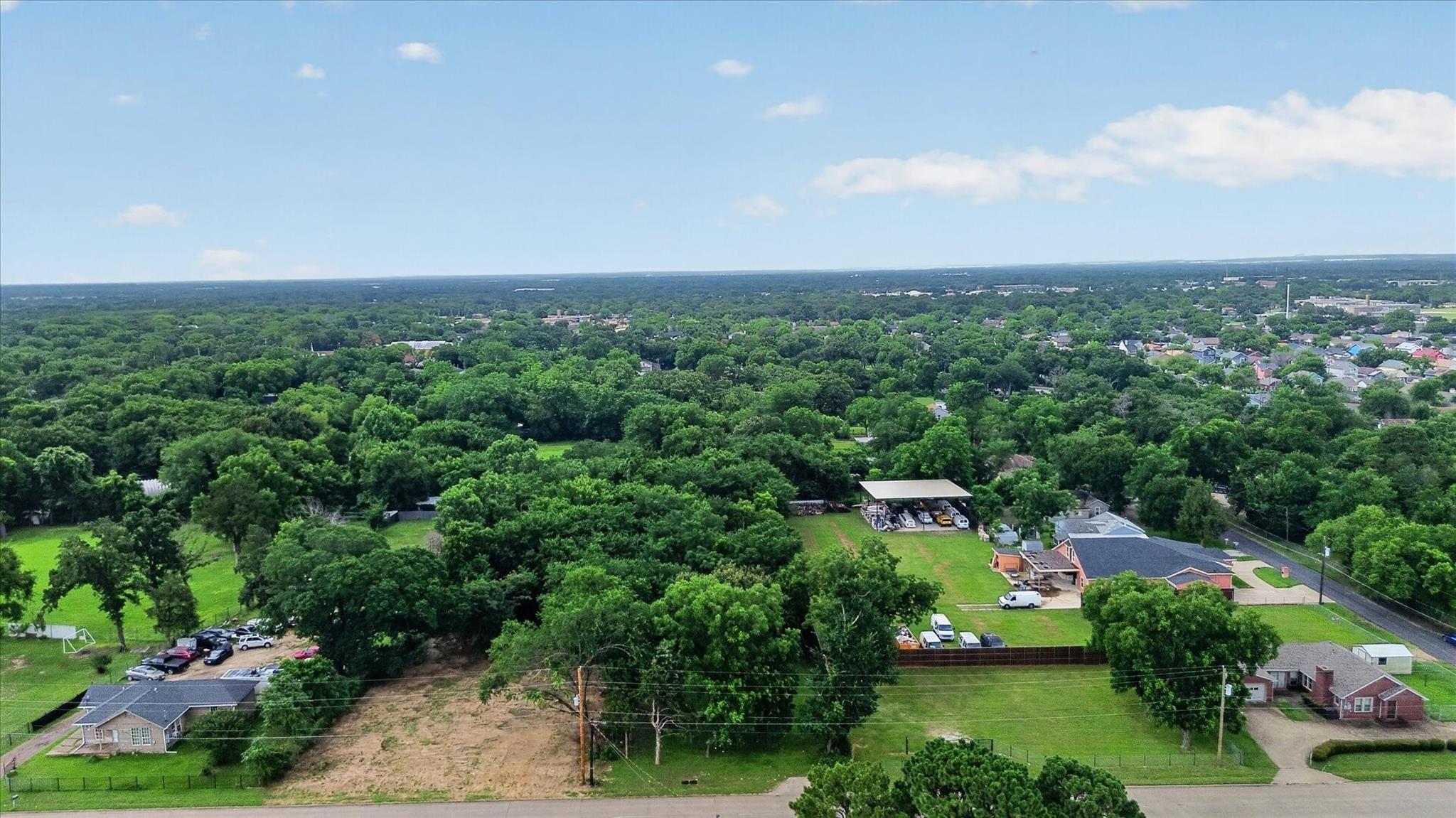 main property photo 4