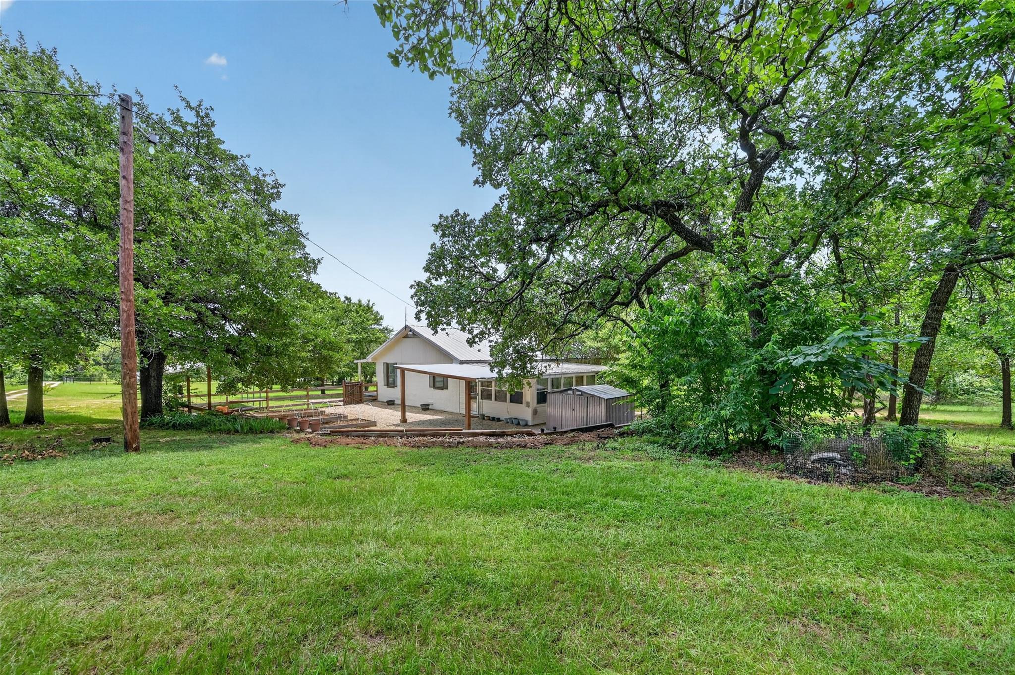 main property photo 32