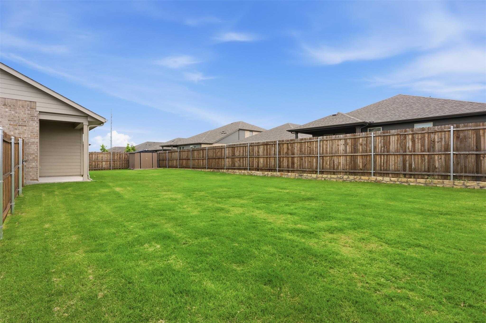 main property photo 29