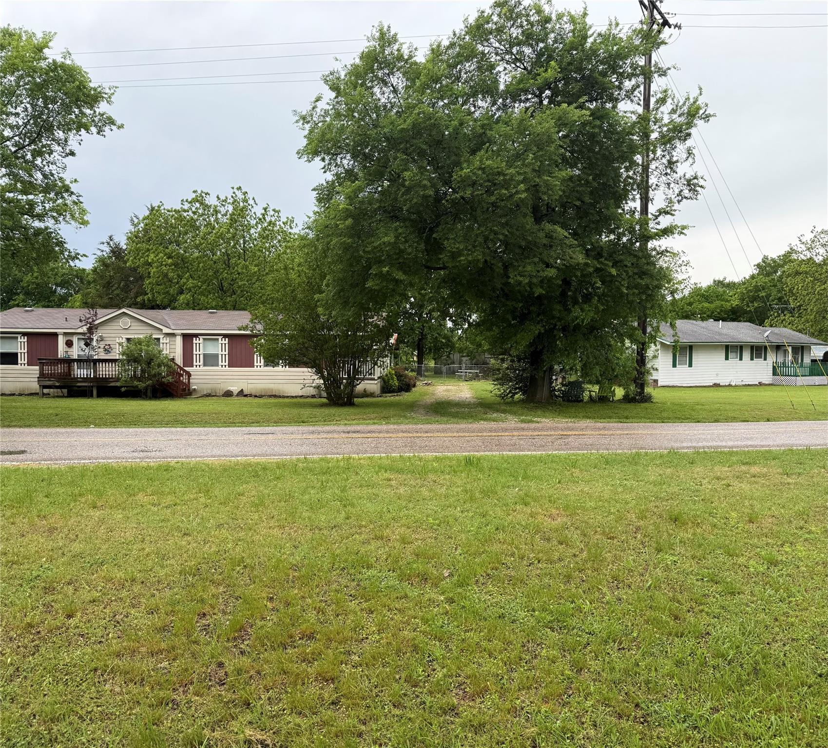 main property photo 39