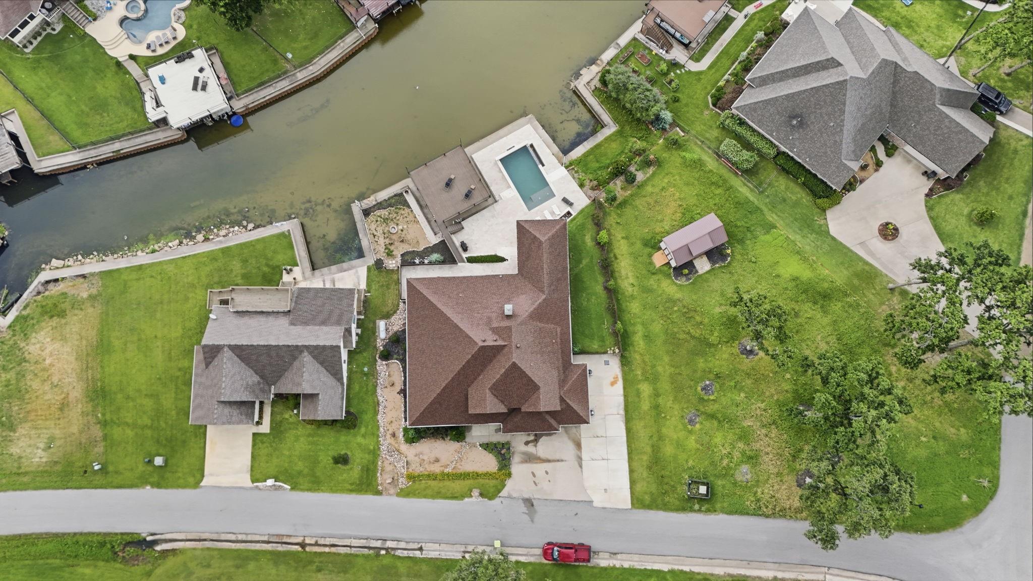 main property photo 4