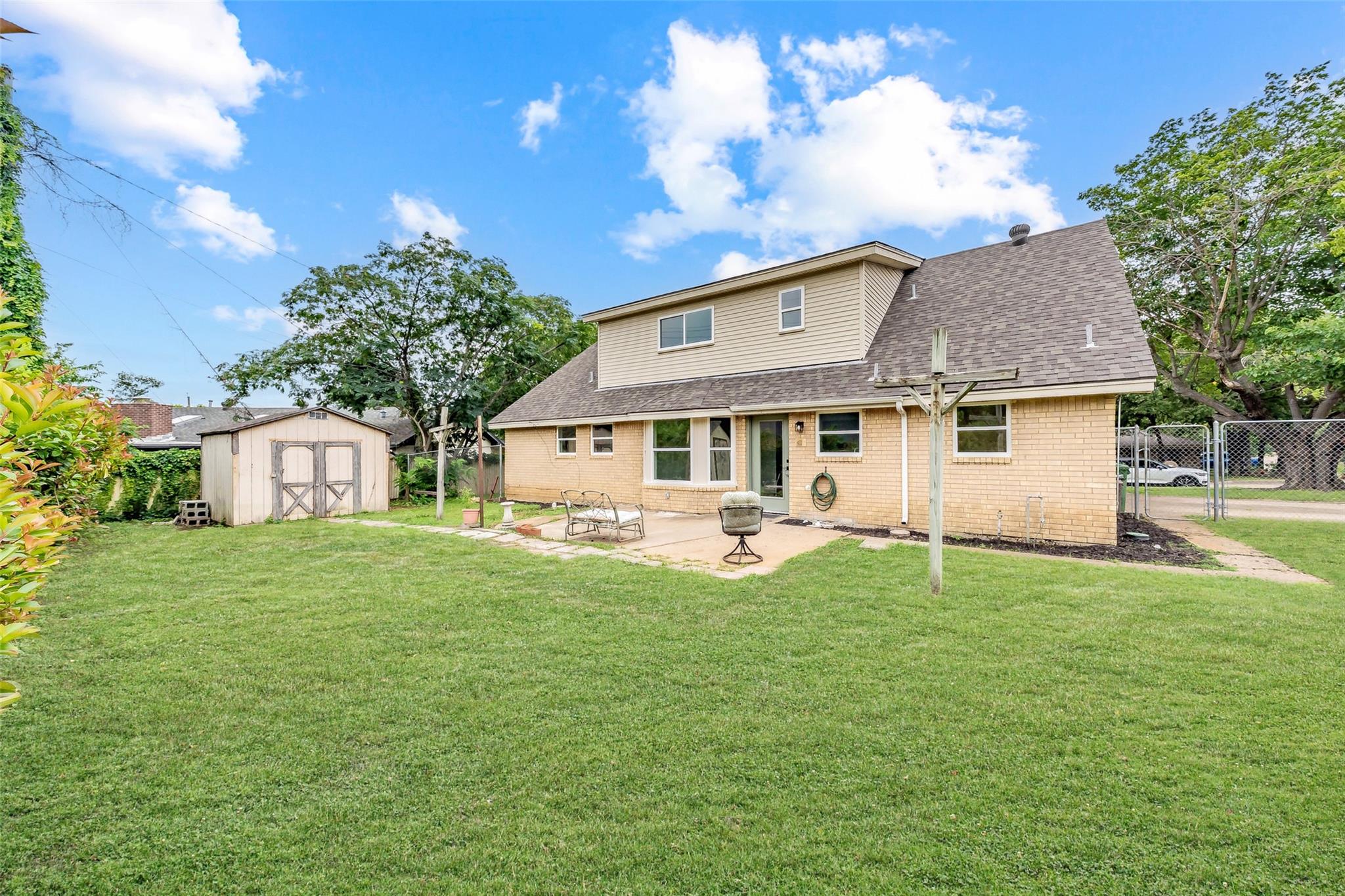 main property photo 21