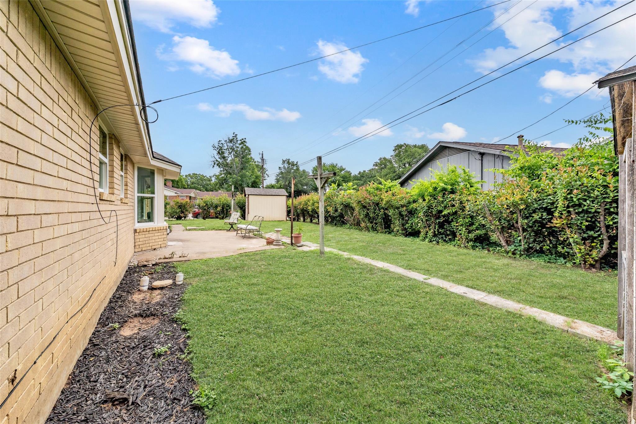 main property photo 31